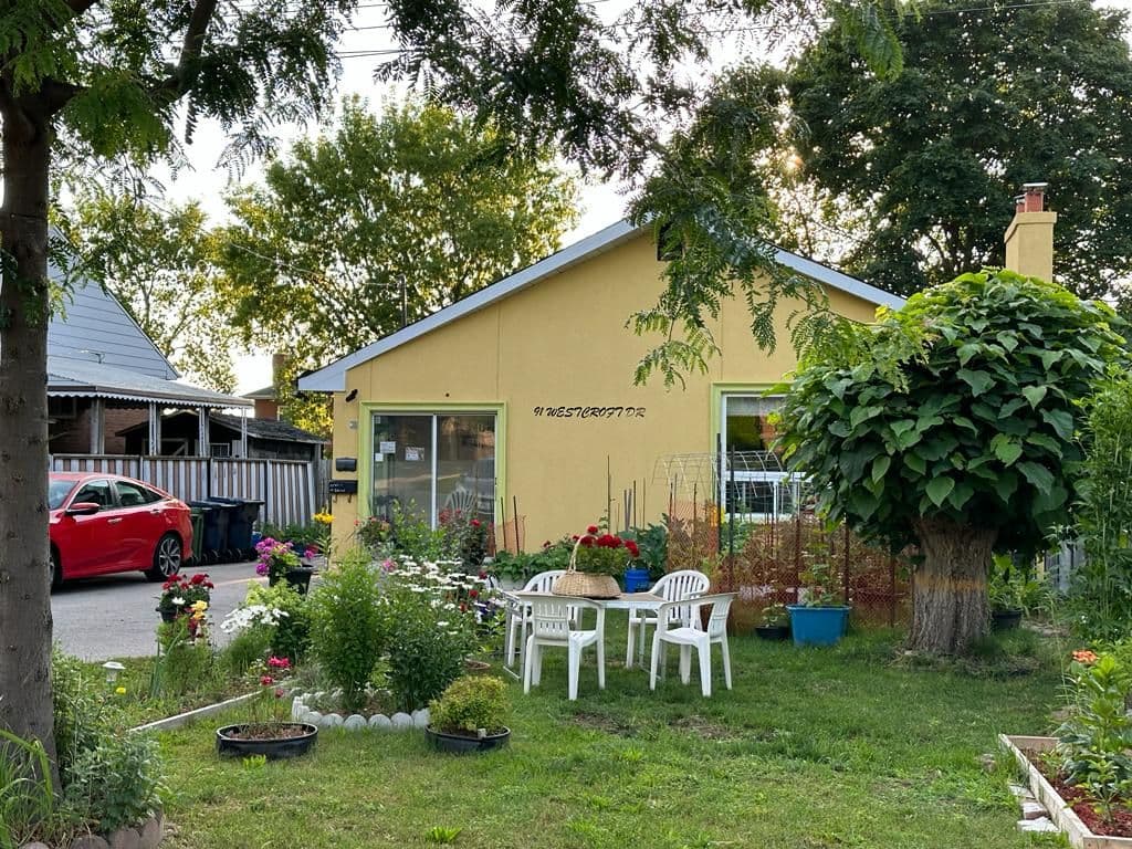 91 Westcroft Drive, Toronto E10, ON M1E 3A4
