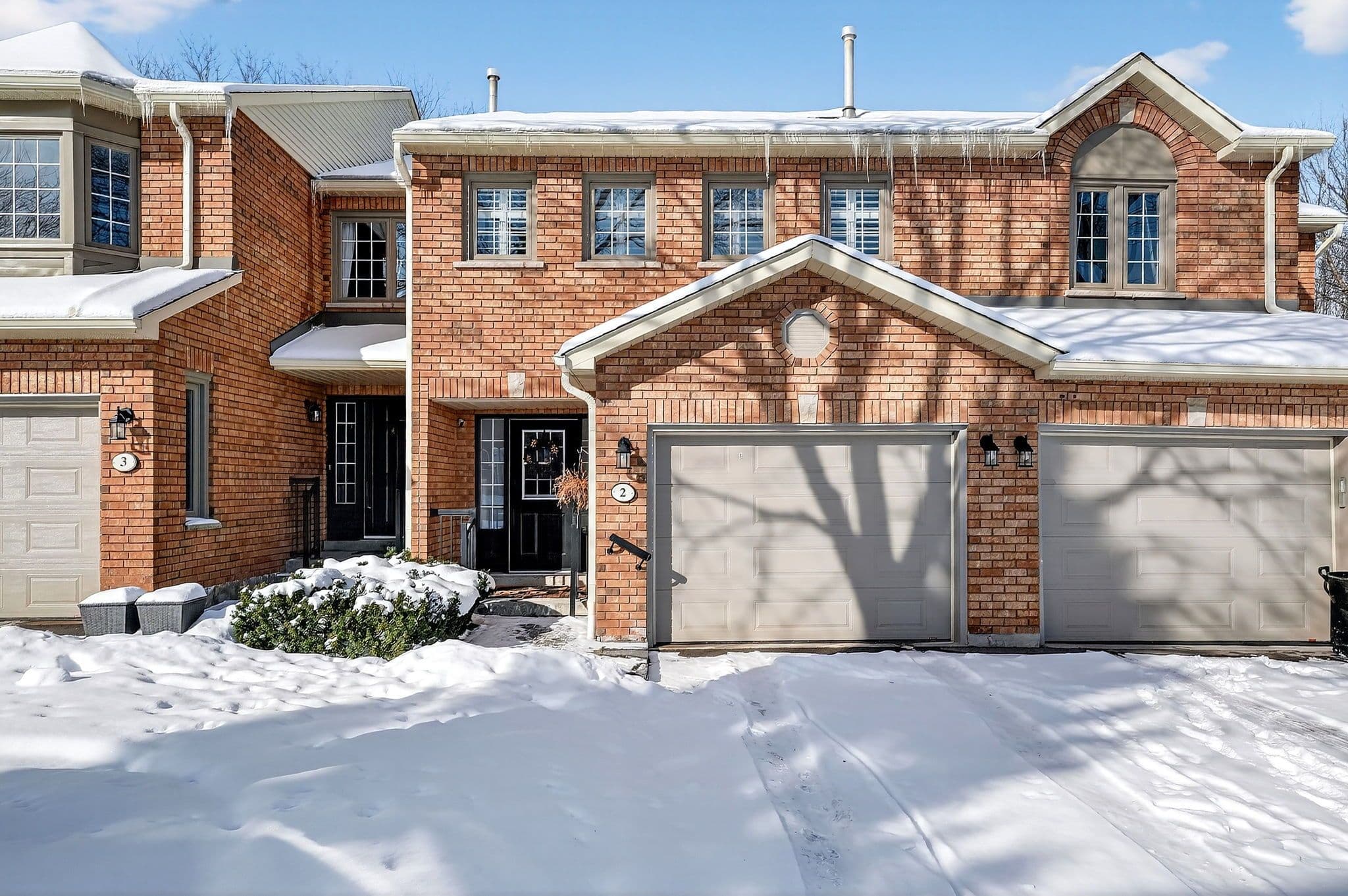 14 Huntingwood Avenue 2, Hamilton, ON L9H 6X3