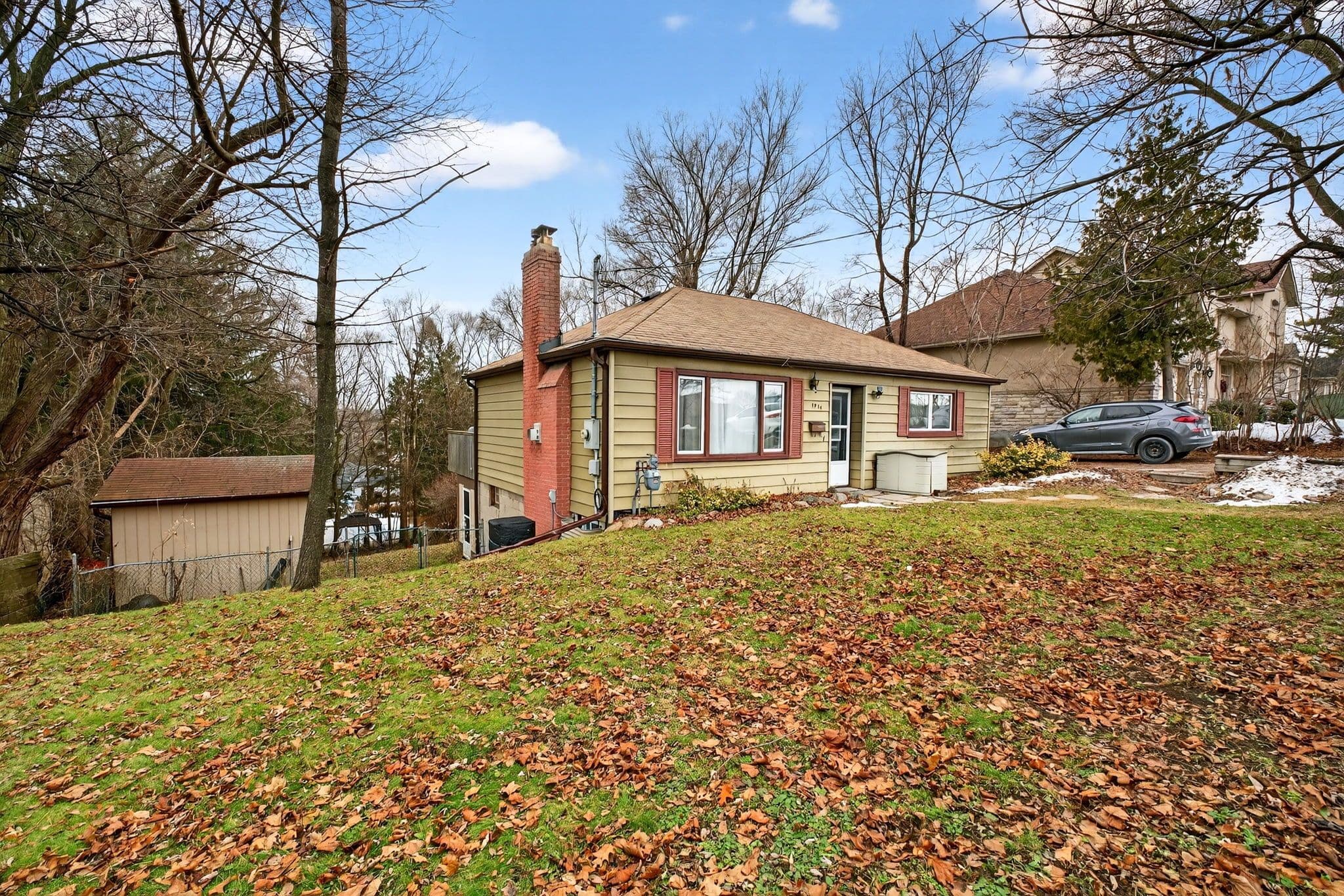 1914 Liverpool Road, Pickering, ON L1V 1W5