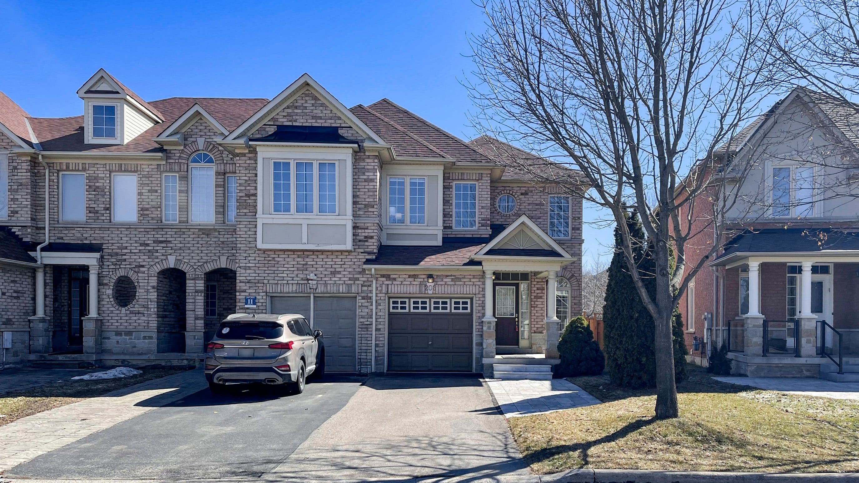 208 Cabernet Road, Vaughan, ON L4J 8V8