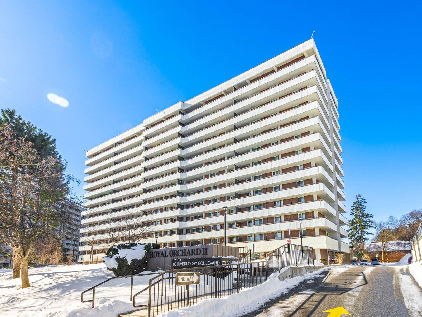 80 Inverlochy Boulevard 108, Markham, ON L3T 4P3