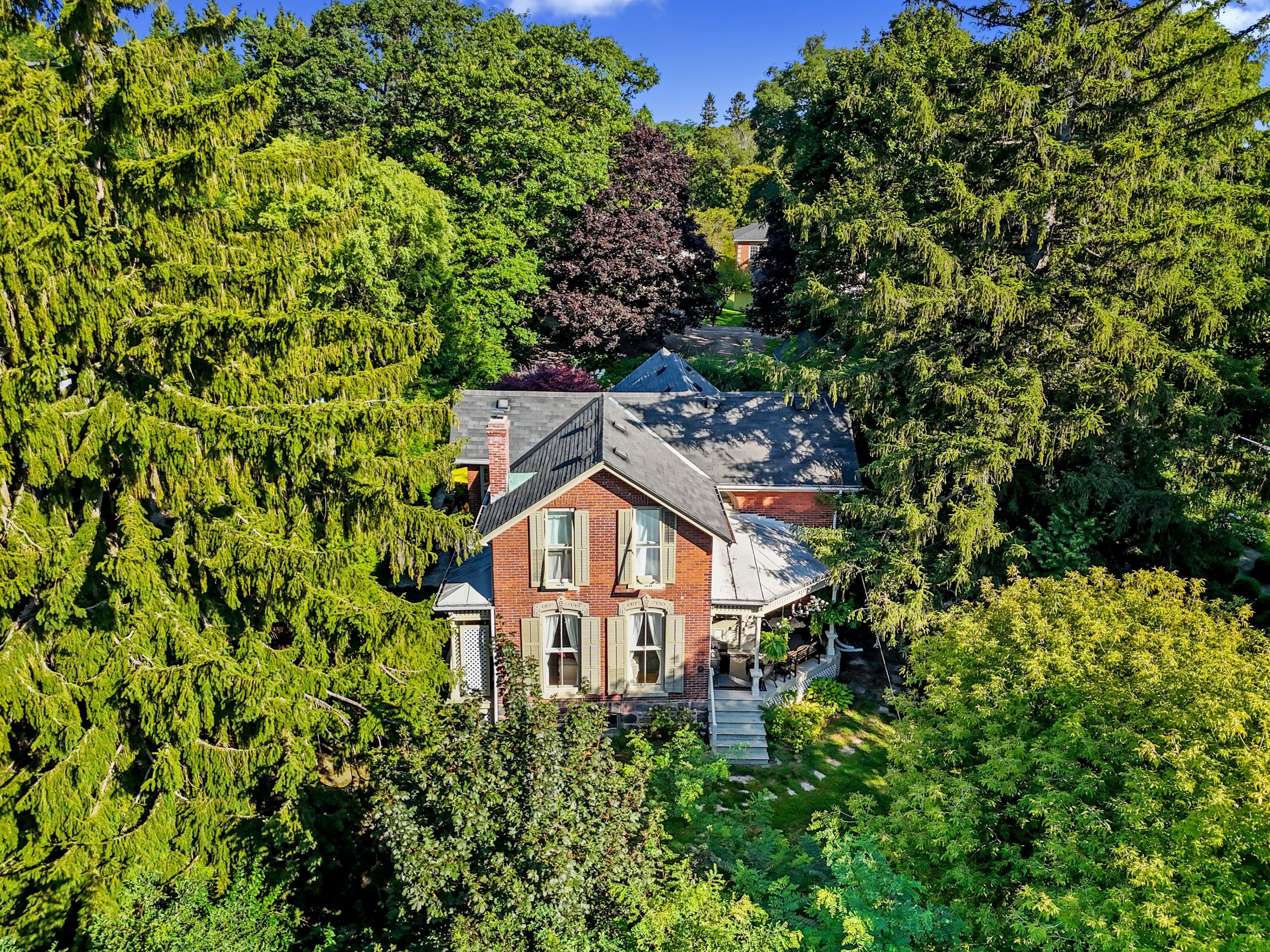 30 Bruton Street, Port Hope, ON L1A 1T9