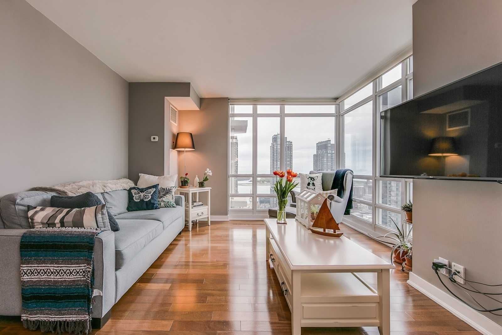 397 Front Street W 3903, Toronto C01, ON M5V 3S1