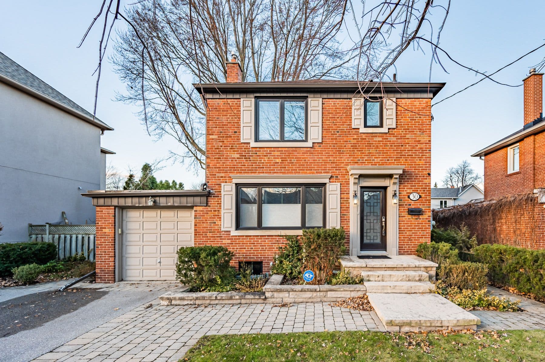 30 Bernice Avenue, Toronto W07, ON M8Y 1Z6