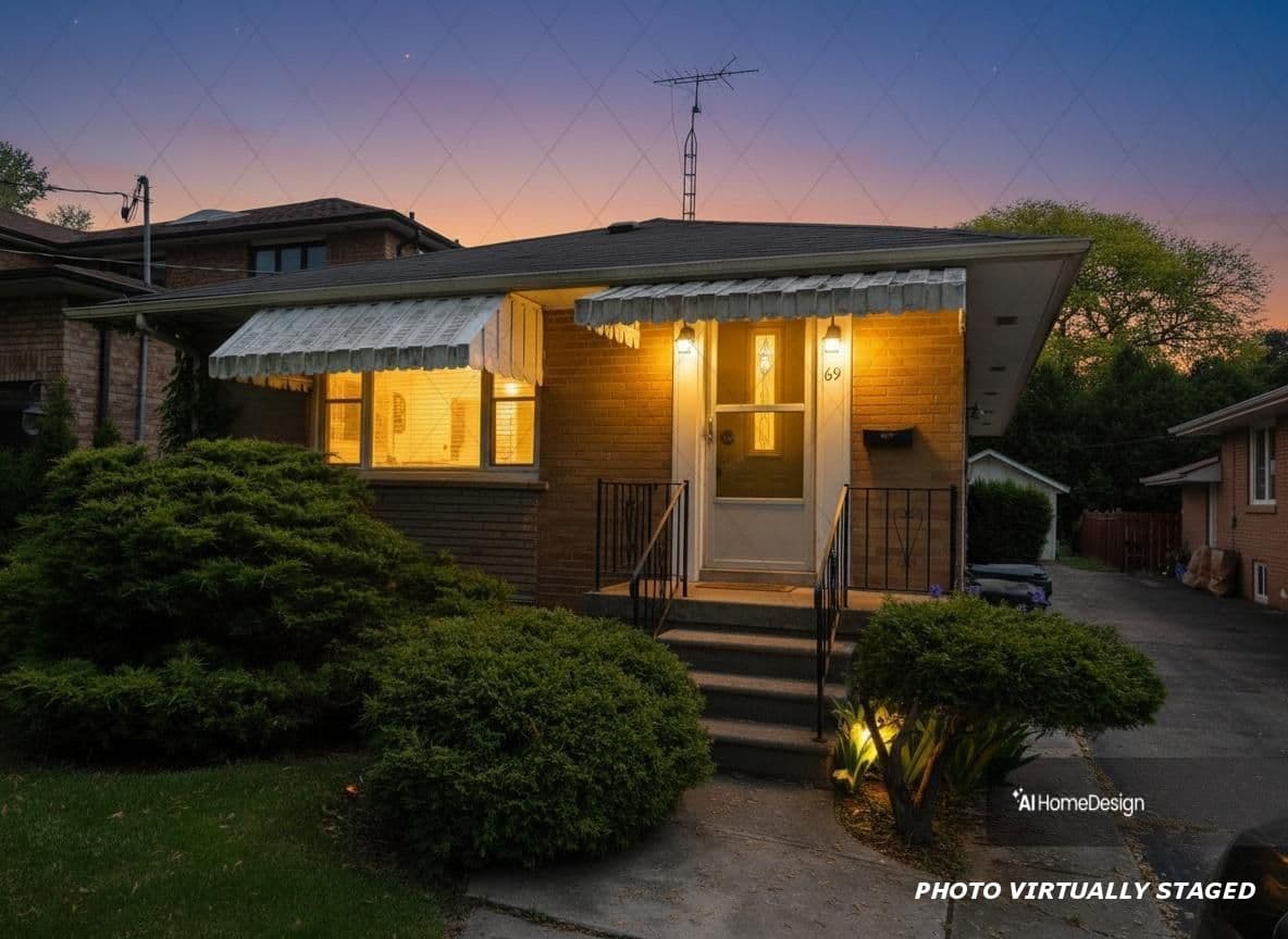 69 Haliburton Avenue, Toronto W08, ON M9B 4Y6