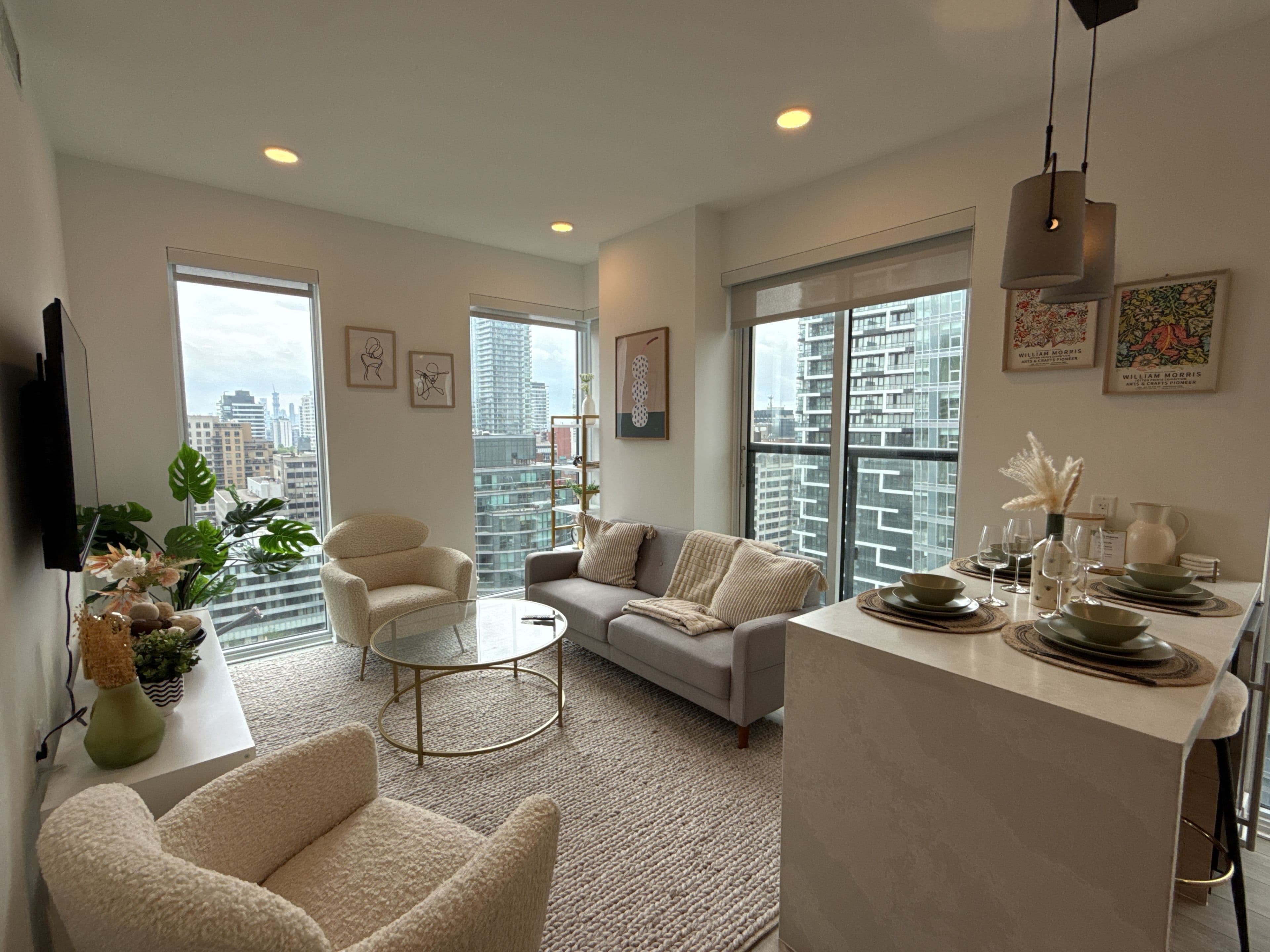 200 Redpath Avenue 804, Toronto C10, ON M4P 0E6