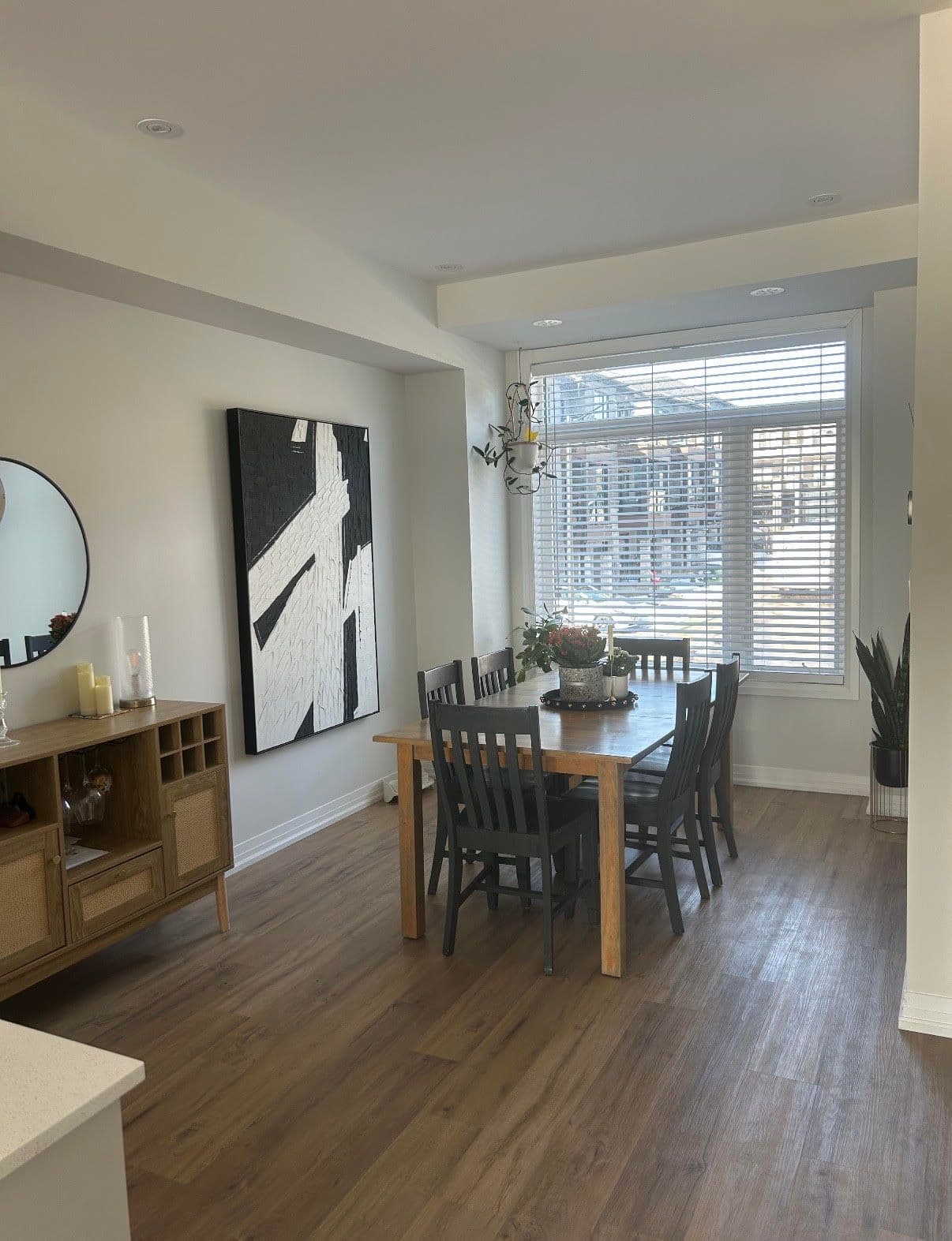 155 Equestrian Way 99, Cambridge, ON N3E 0E8