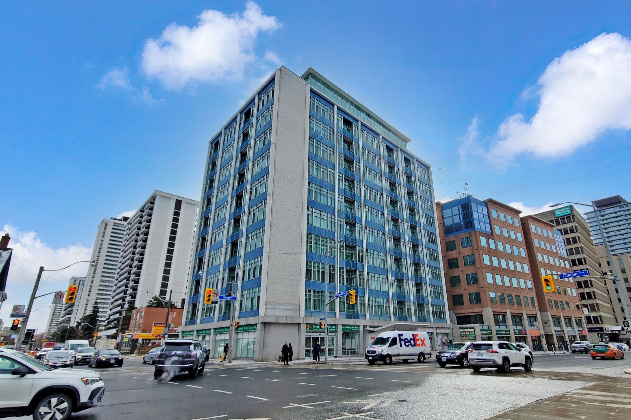 1901 Yonge Street 305, Toronto C10, ON M4S 1Y6