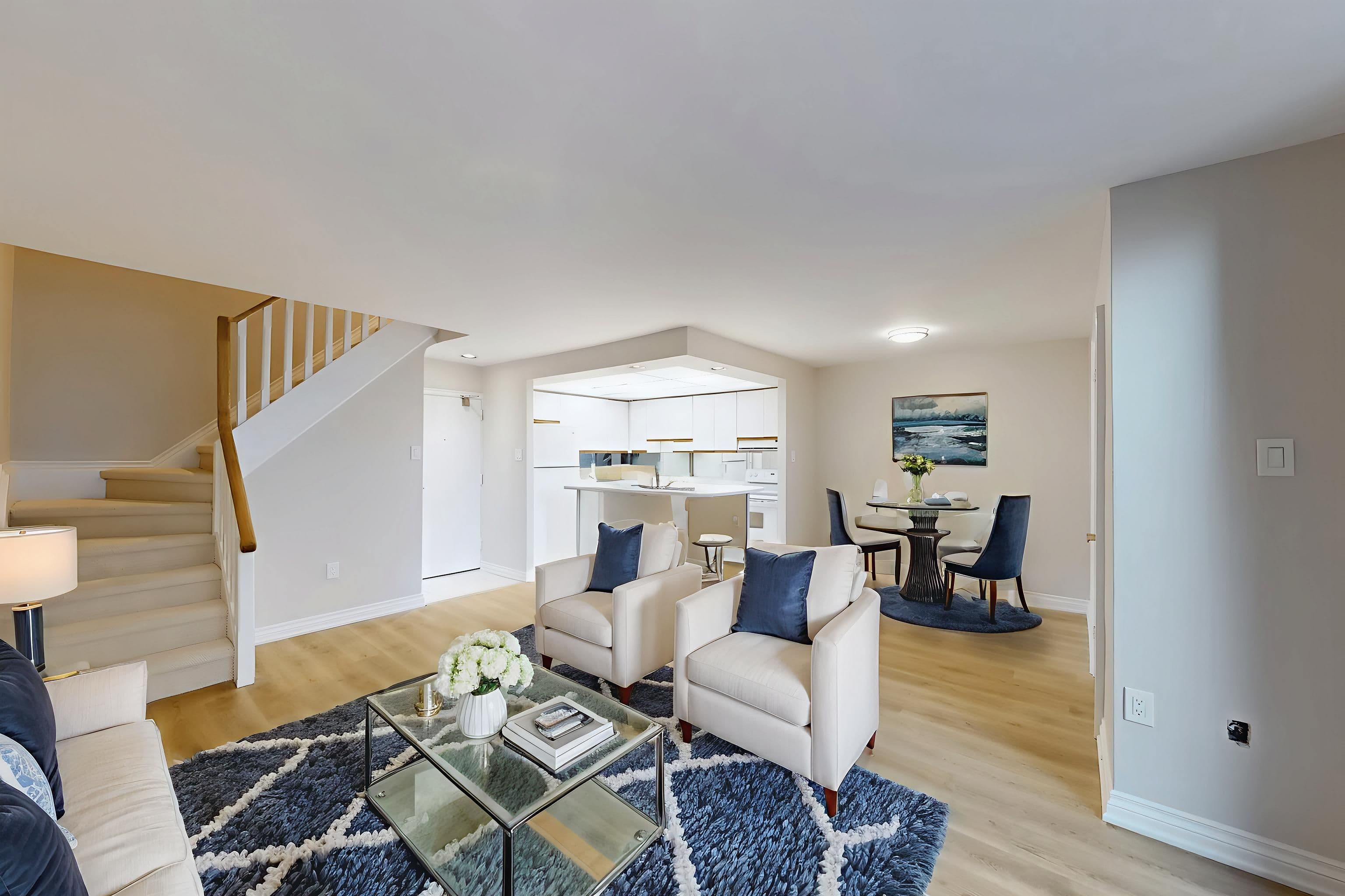 16 Elgin Street 316, Markham, ON L3T 4T4