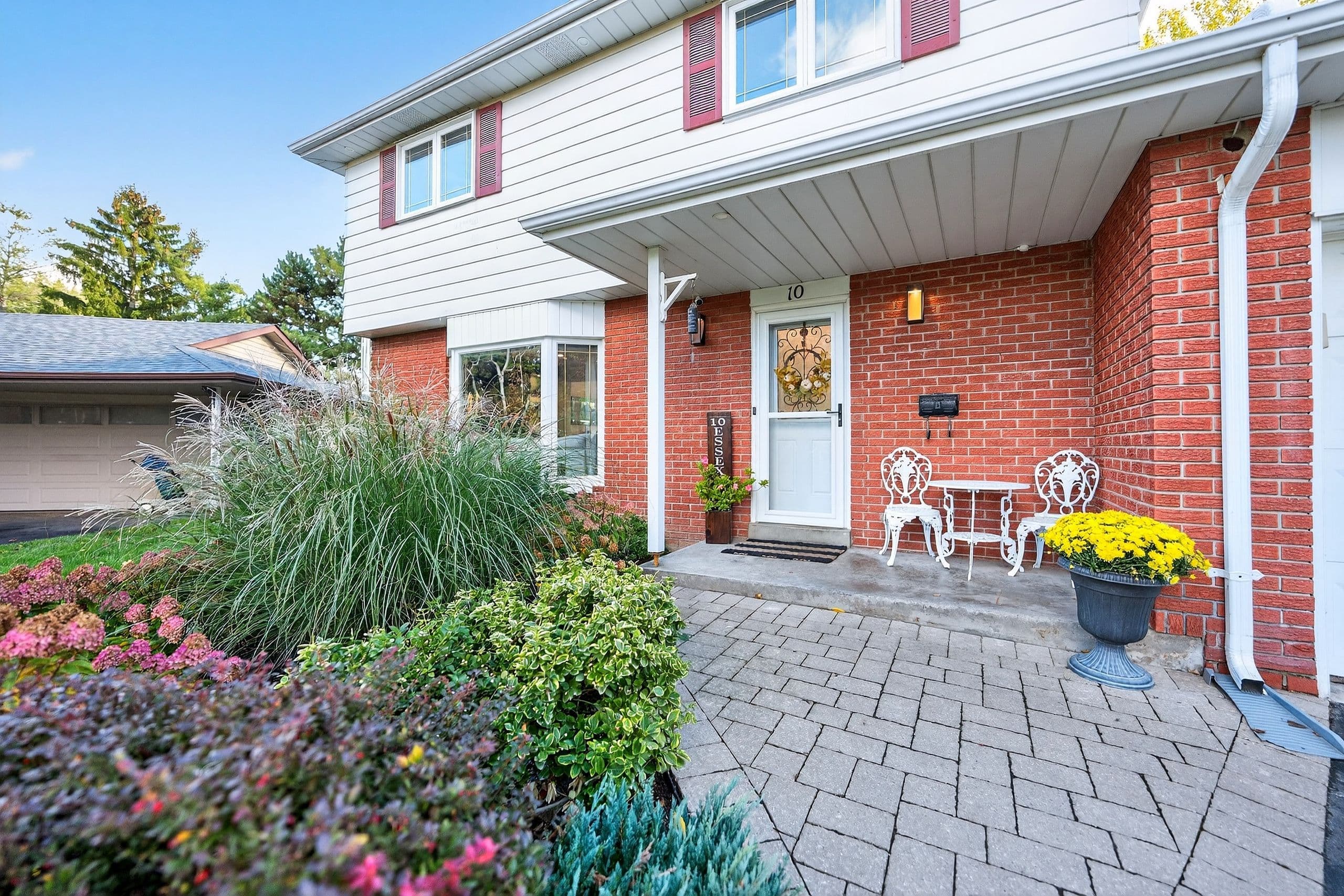 10 Essex Place, Brampton, ON L6T 2A6