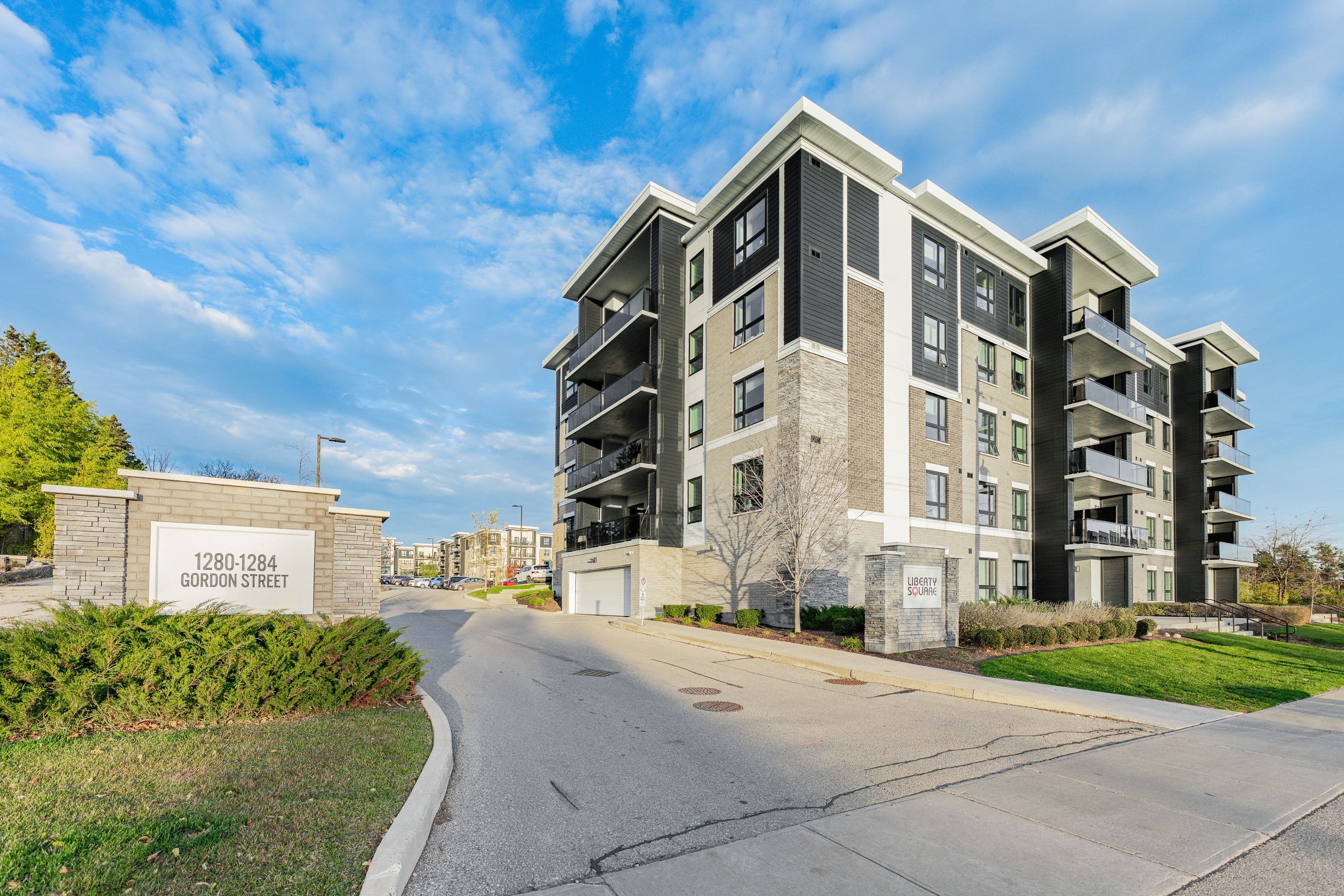 1280 Gordon Street 108, Guelph, ON N1L 0N6