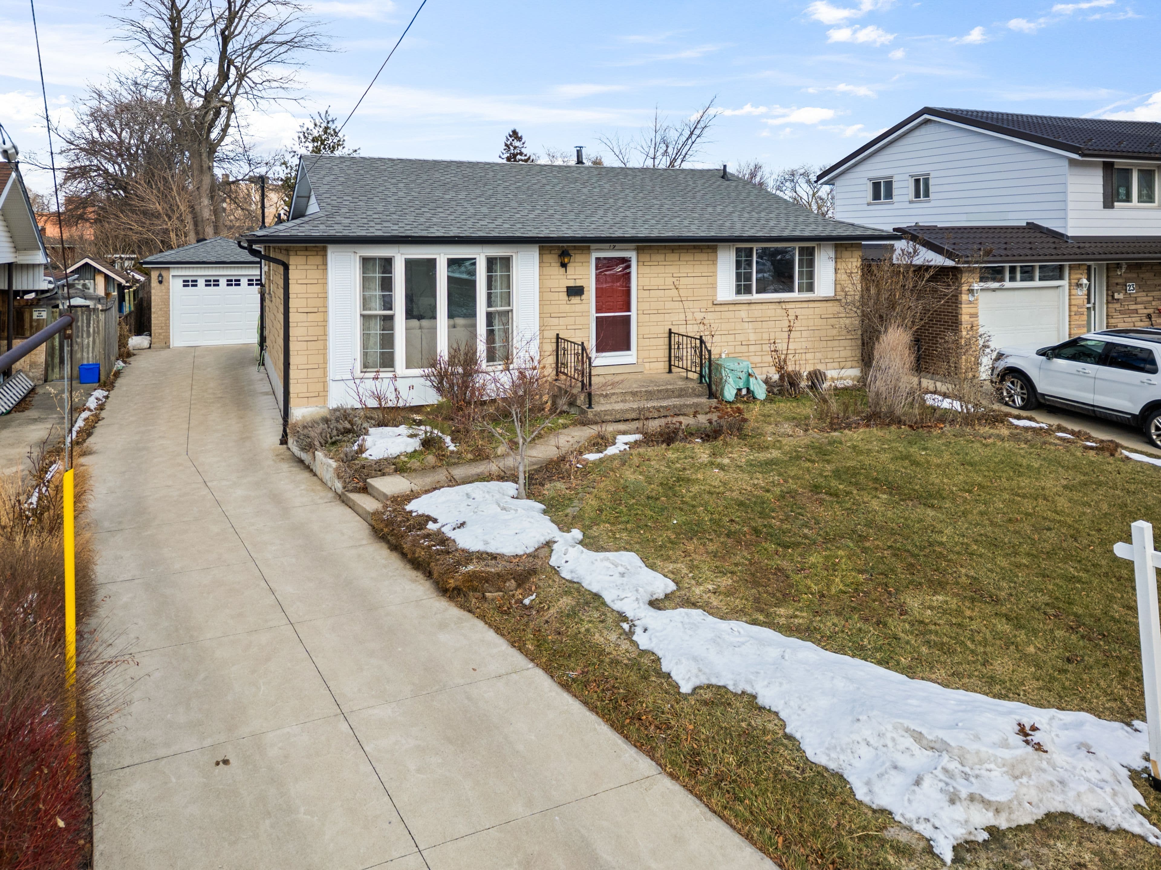 19 Secord Drive, Hamilton, ON L8K 3W6