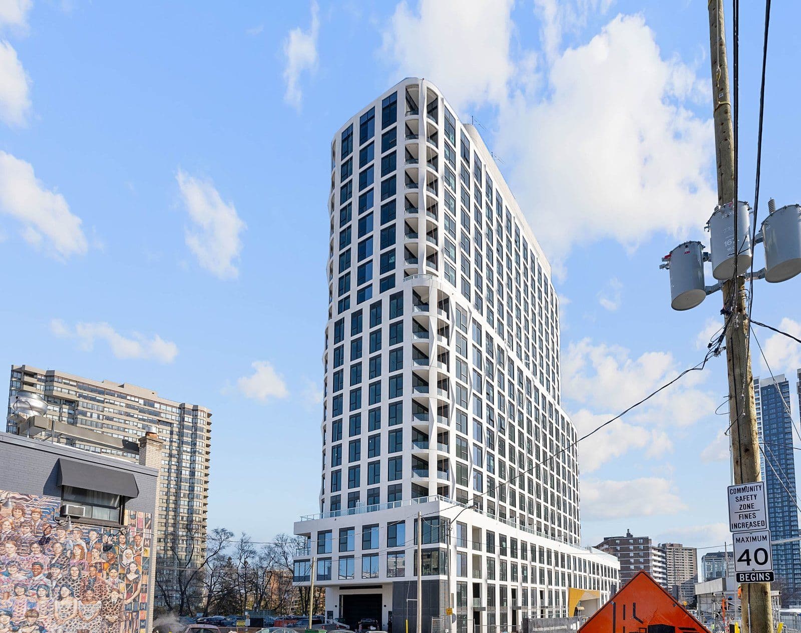 25 Cordova Avenue 507, Toronto W08, ON M9A 0E5