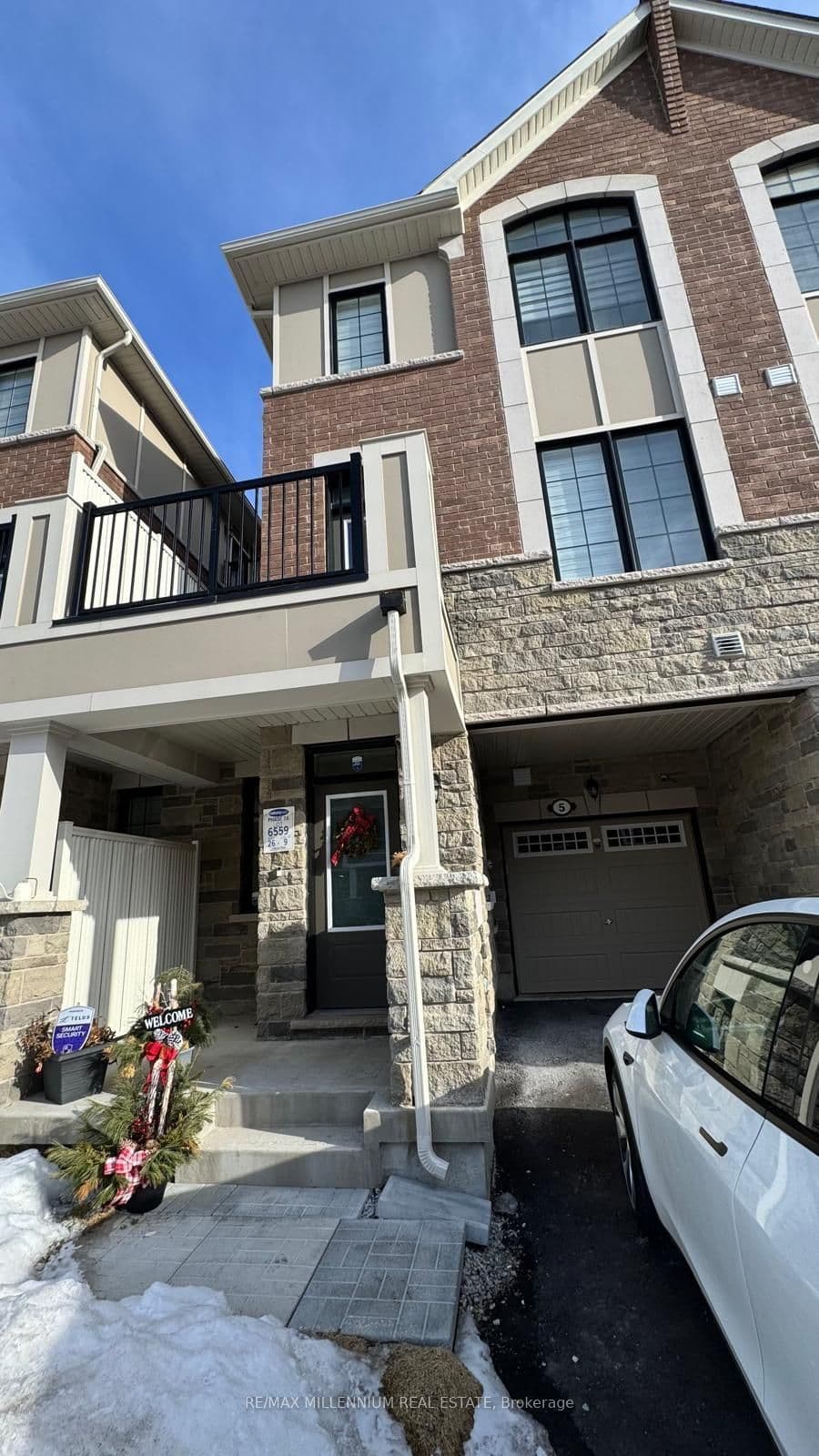 5 Melmar Street, Brampton, ON L7A 5K3