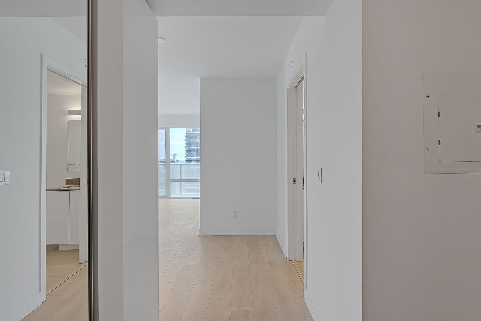 501 Yonge Street 3009, Toronto C08, ON M4Y 0G8