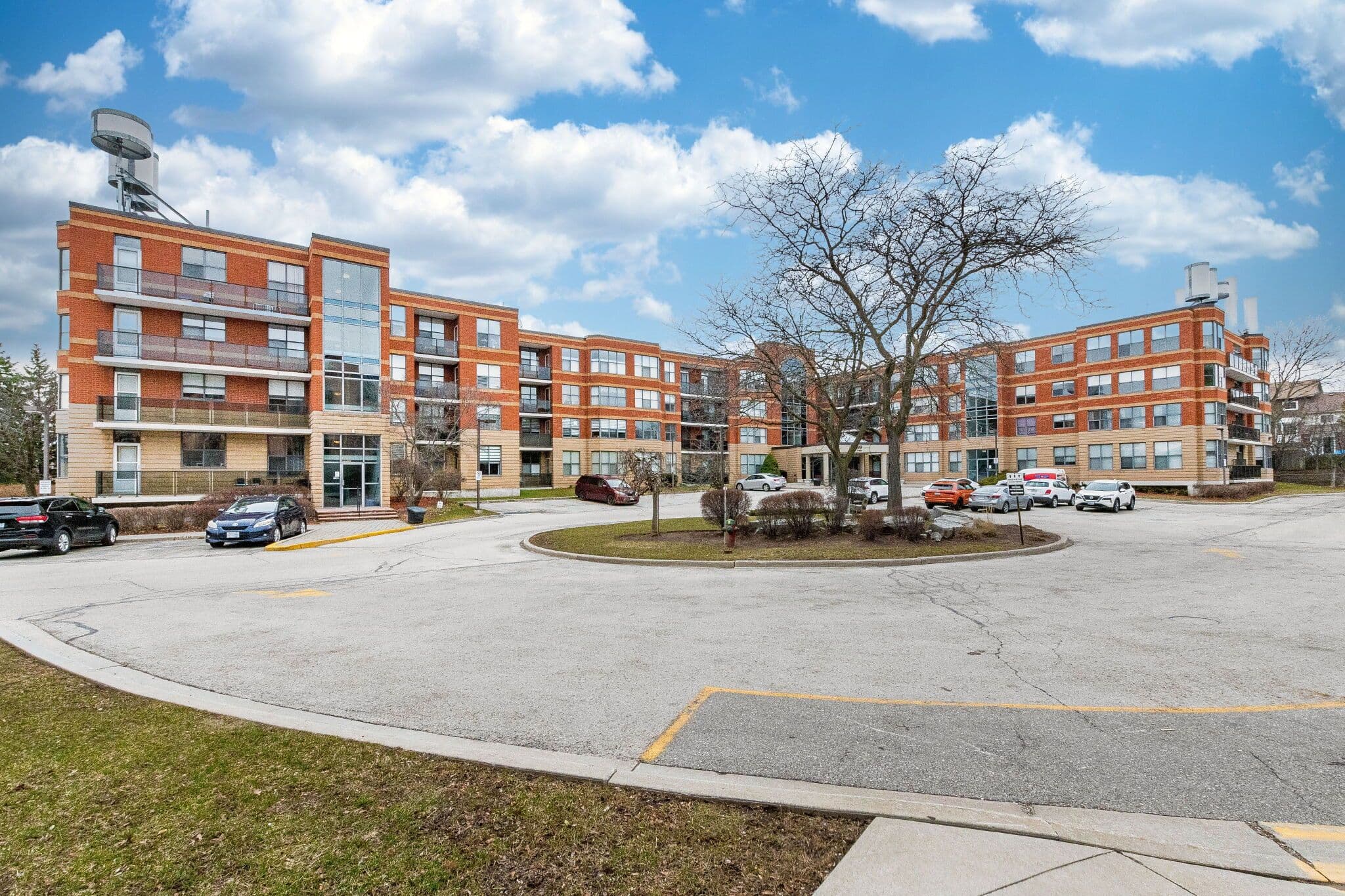 2199 Sixth Line 409, Oakville, ON L6H 5V3