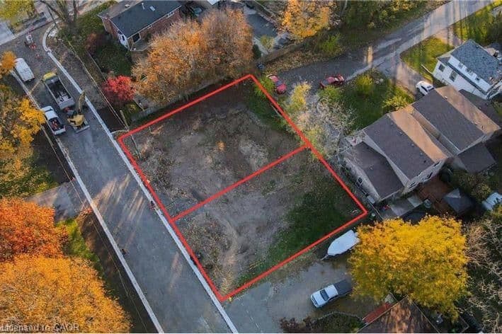 31 Inverness Street, Haldimand, ON N3W 1B2