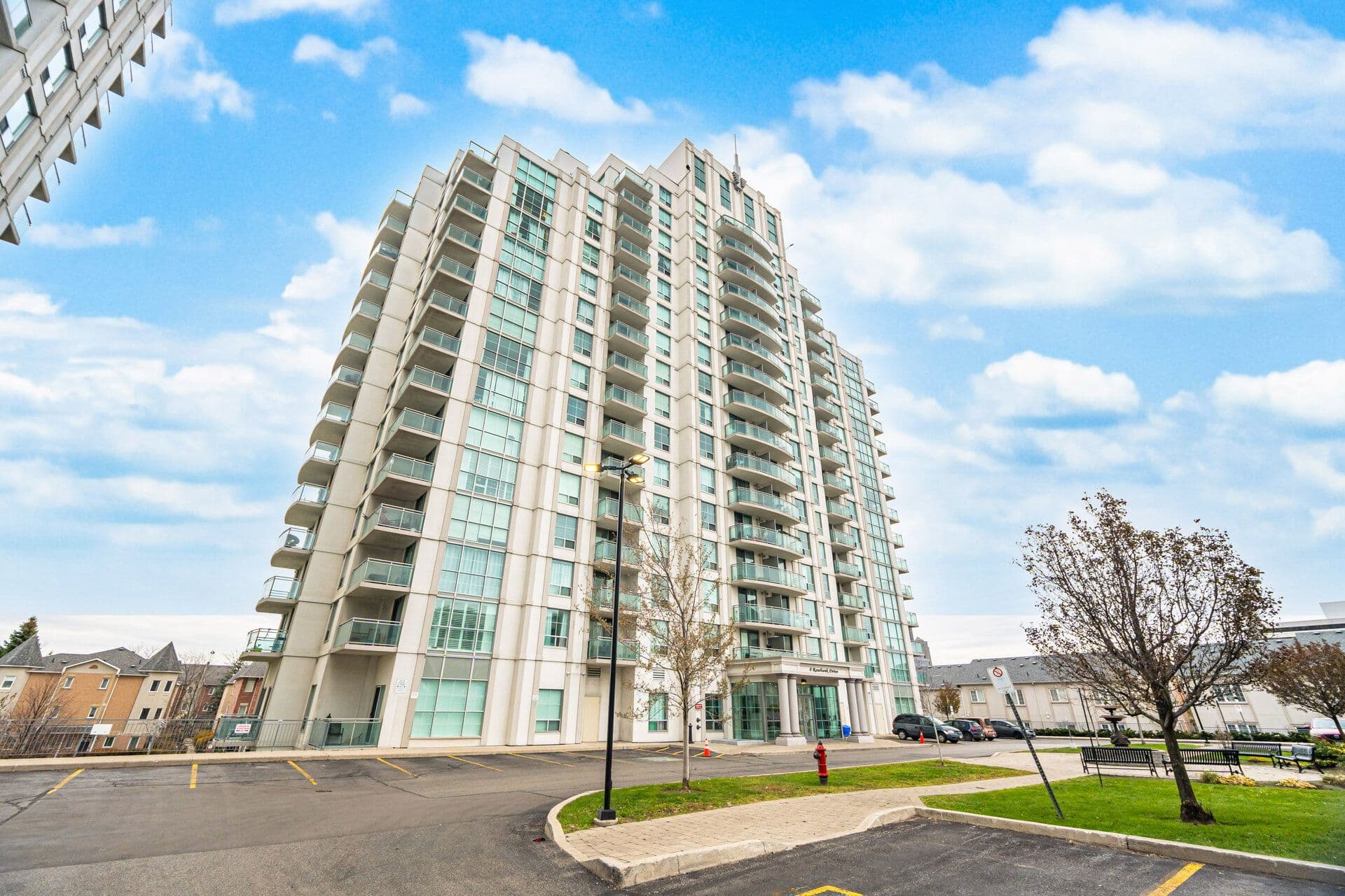 8 Rosebank Drive 17K, Toronto E11, ON M1B 5Z3
