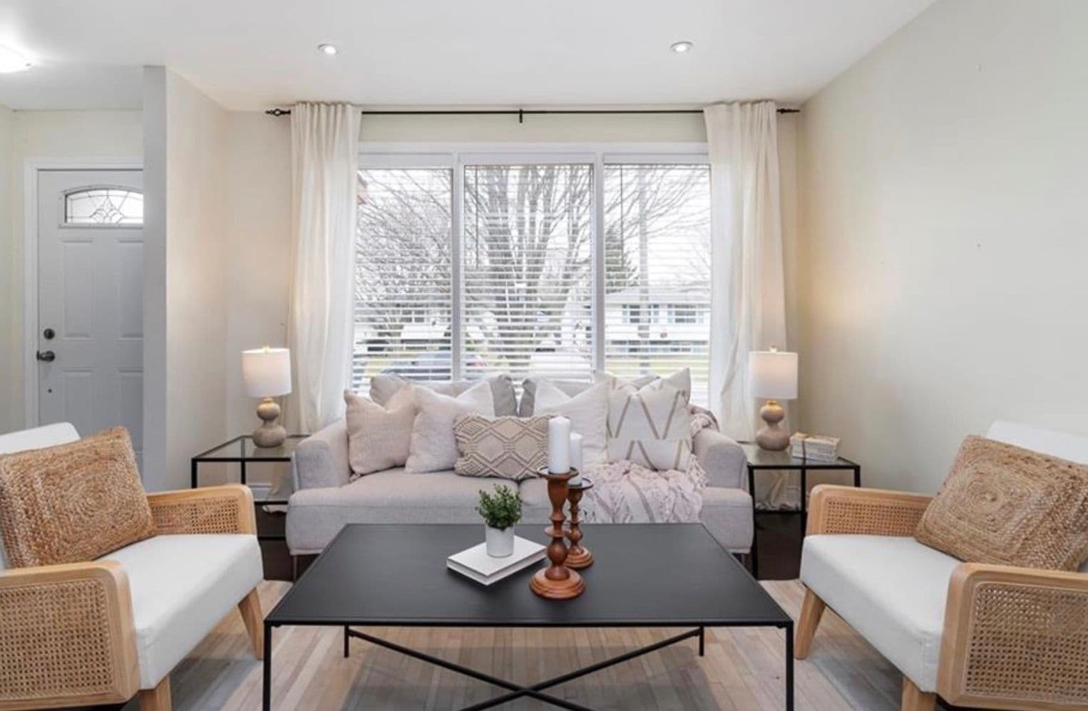 298 West 18th Street Main, Hamilton, ON L9C 4H2