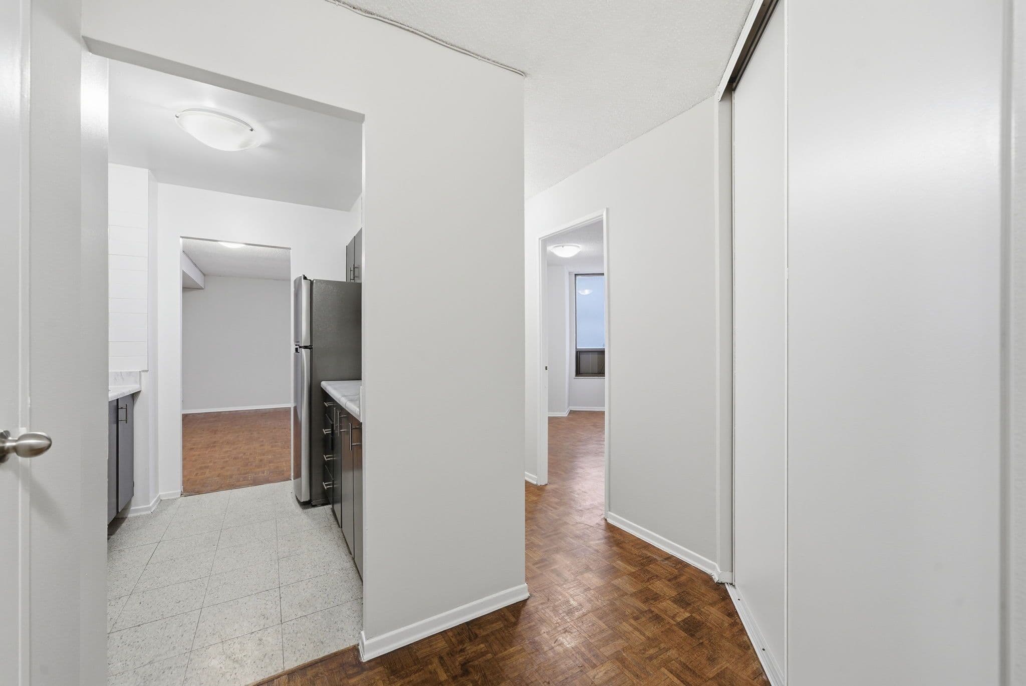 2350 Dundas Street W 2009A, Toronto W02, ON M6P 4B1