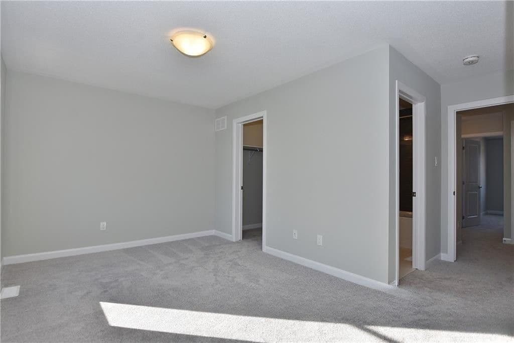 1121 SPEEDVALE Court, Kanata, ON K2T 0P5