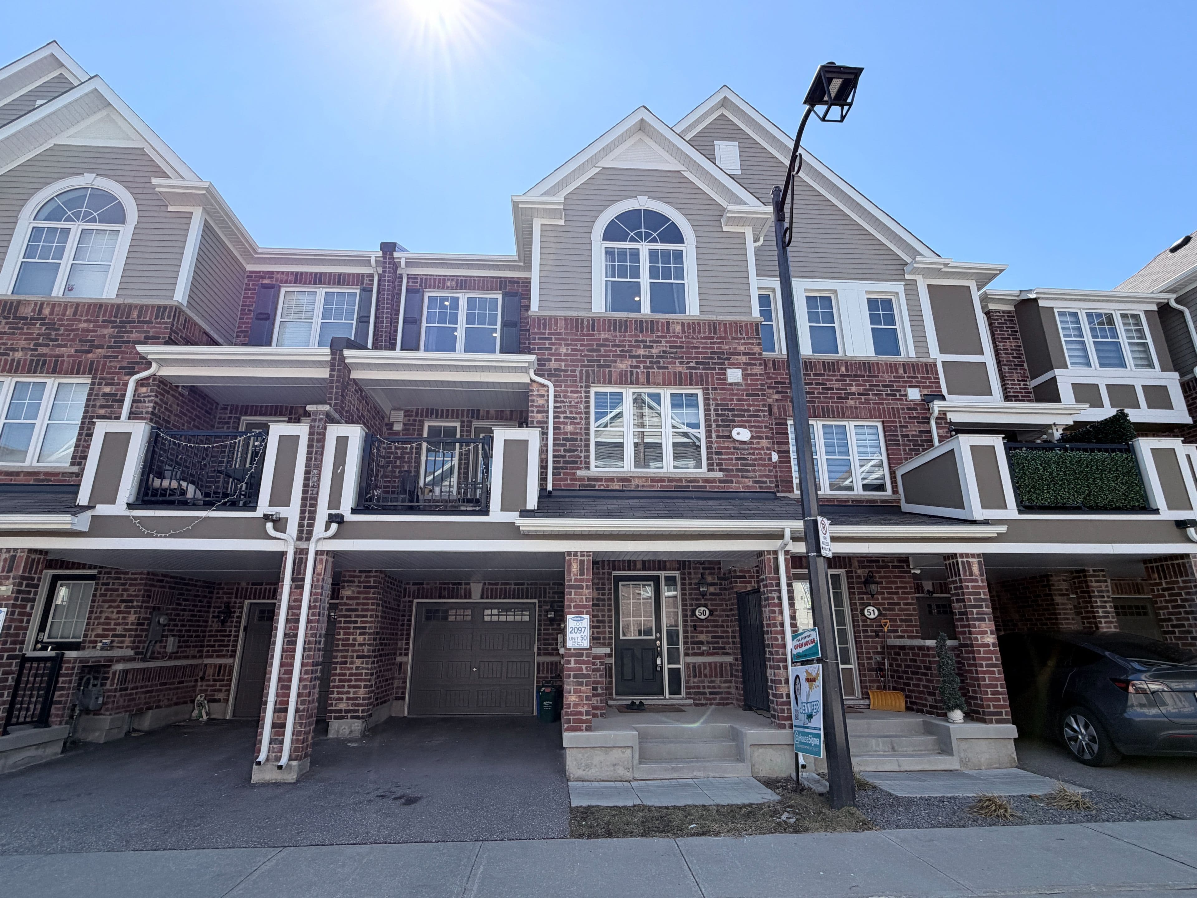 1222 Rose Way 50, Milton, ON L9E 1P1