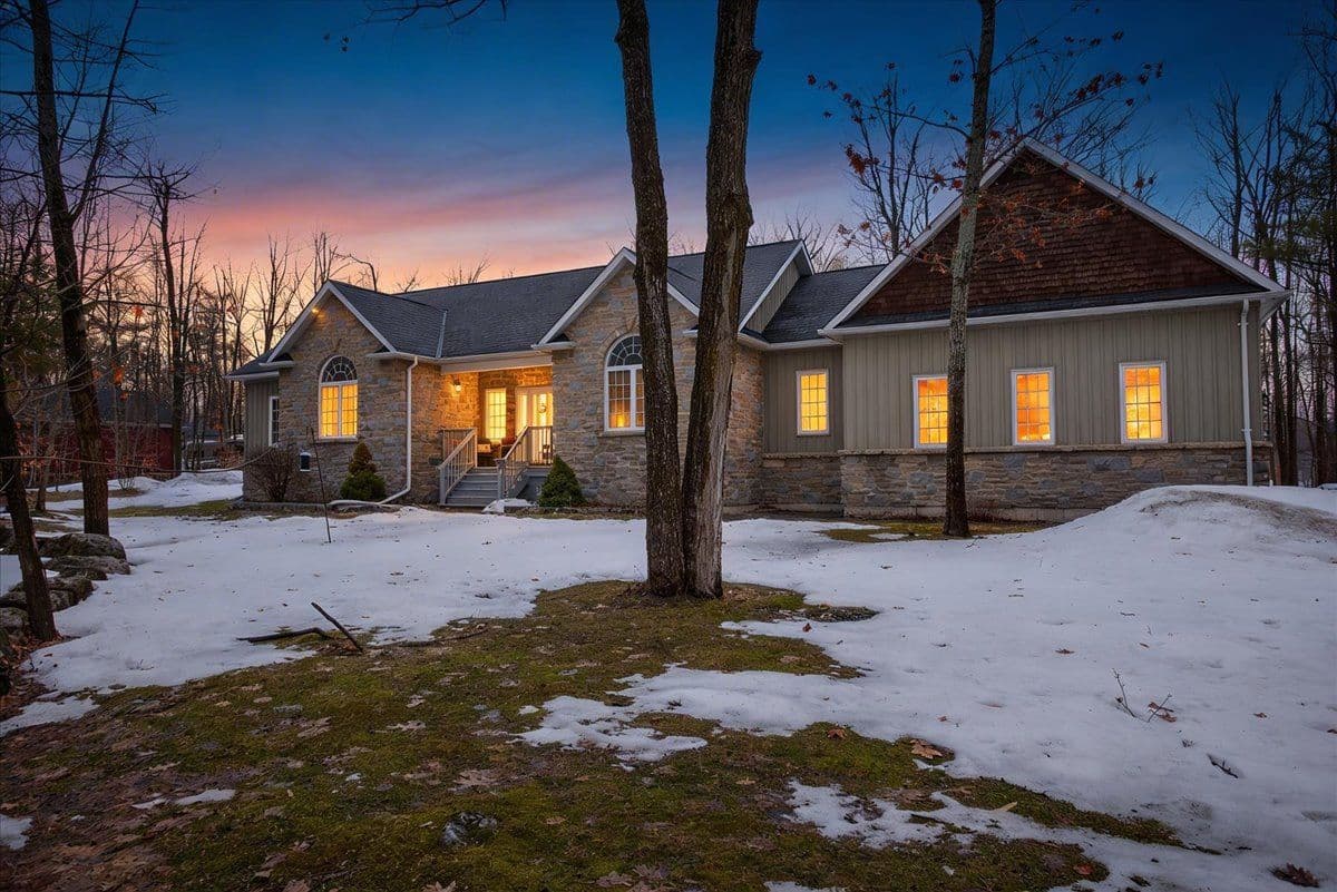 134 Mitchell Crescent, Trent Lakes, ON K0M 1J0