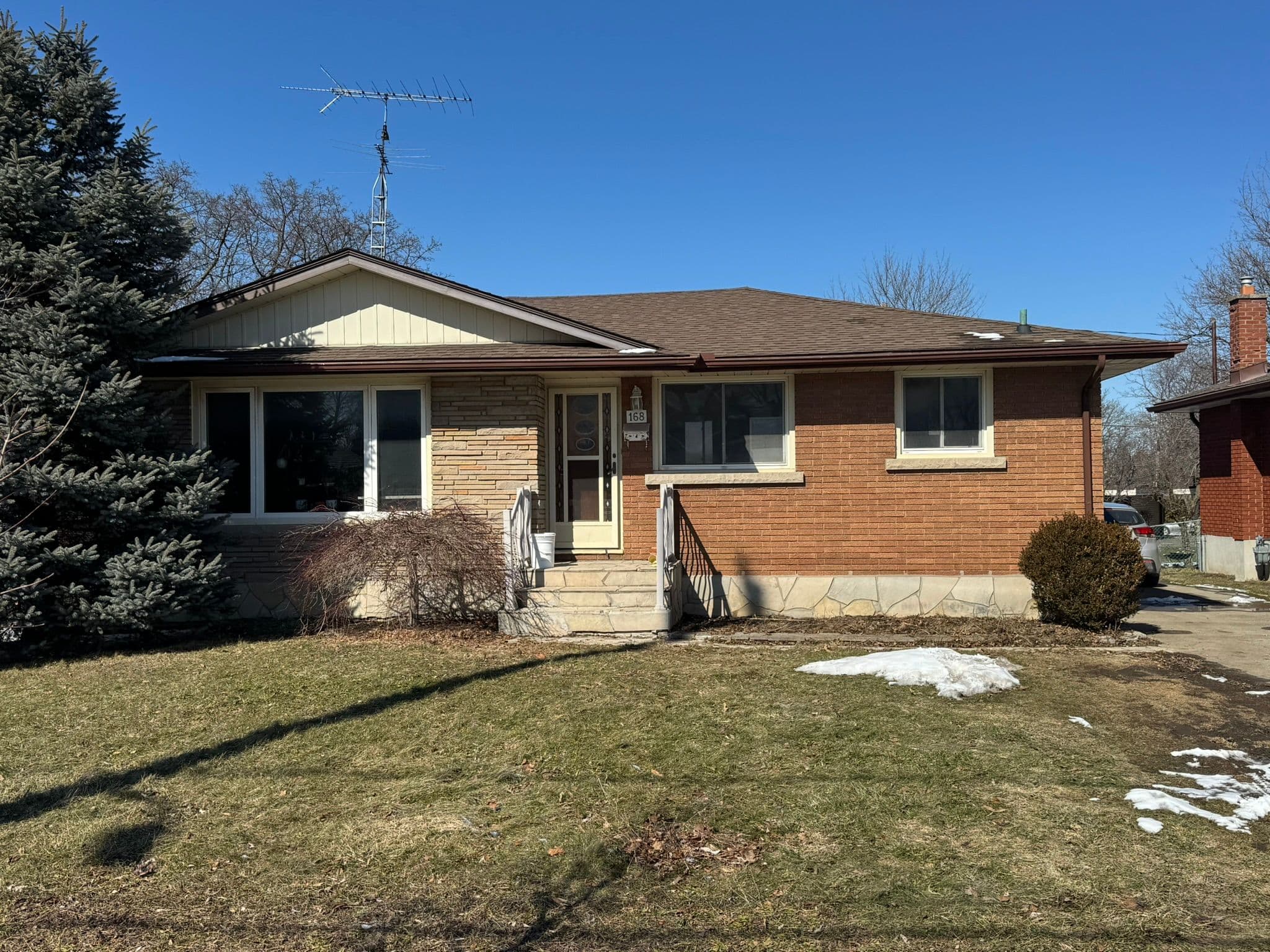 168 St Davids Road, St. Catharines, ON L2T 1R2