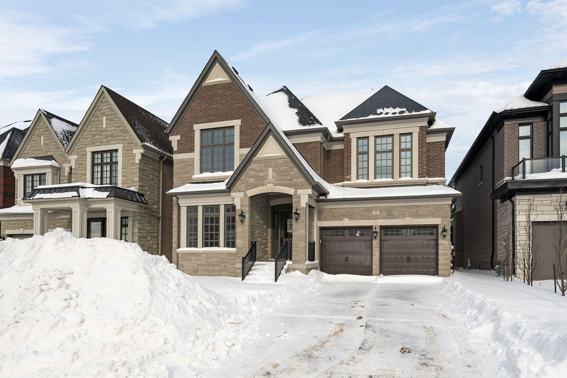 8 Heart Lake Circle, King, ON L7B 0T1