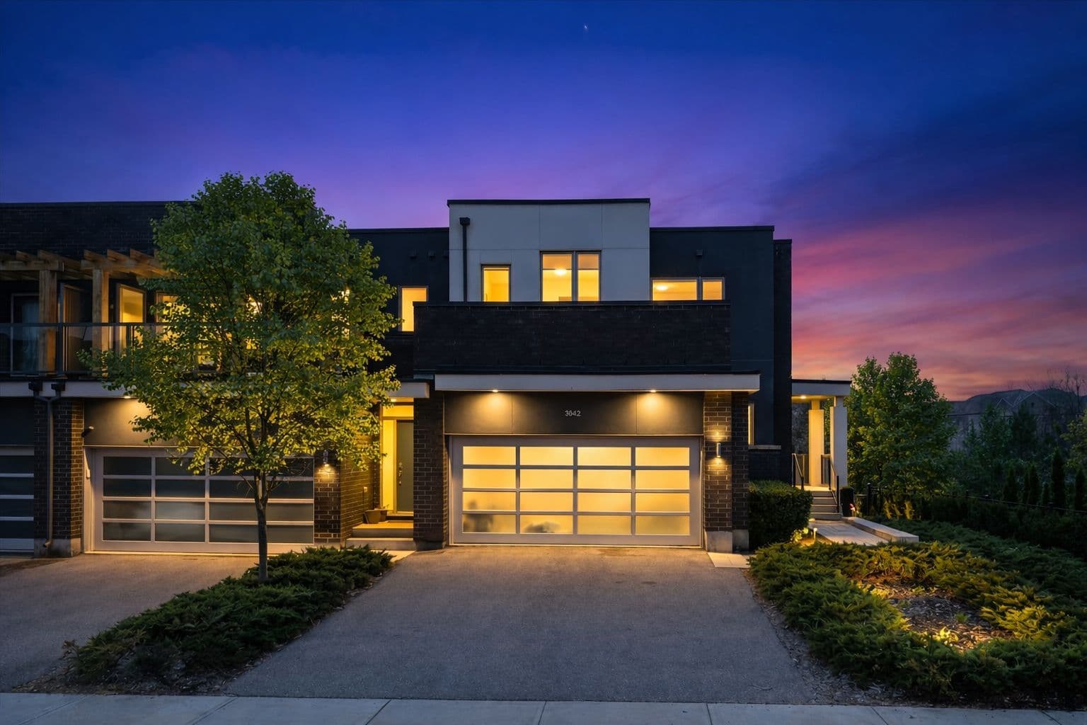 3042 Creekshore Common 19, Oakville, ON L6M 0Y6