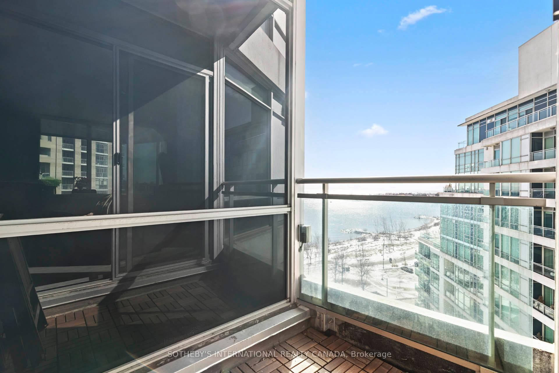 5 Marine Parade Drive 1013, Toronto W06, ON M8V 4B4