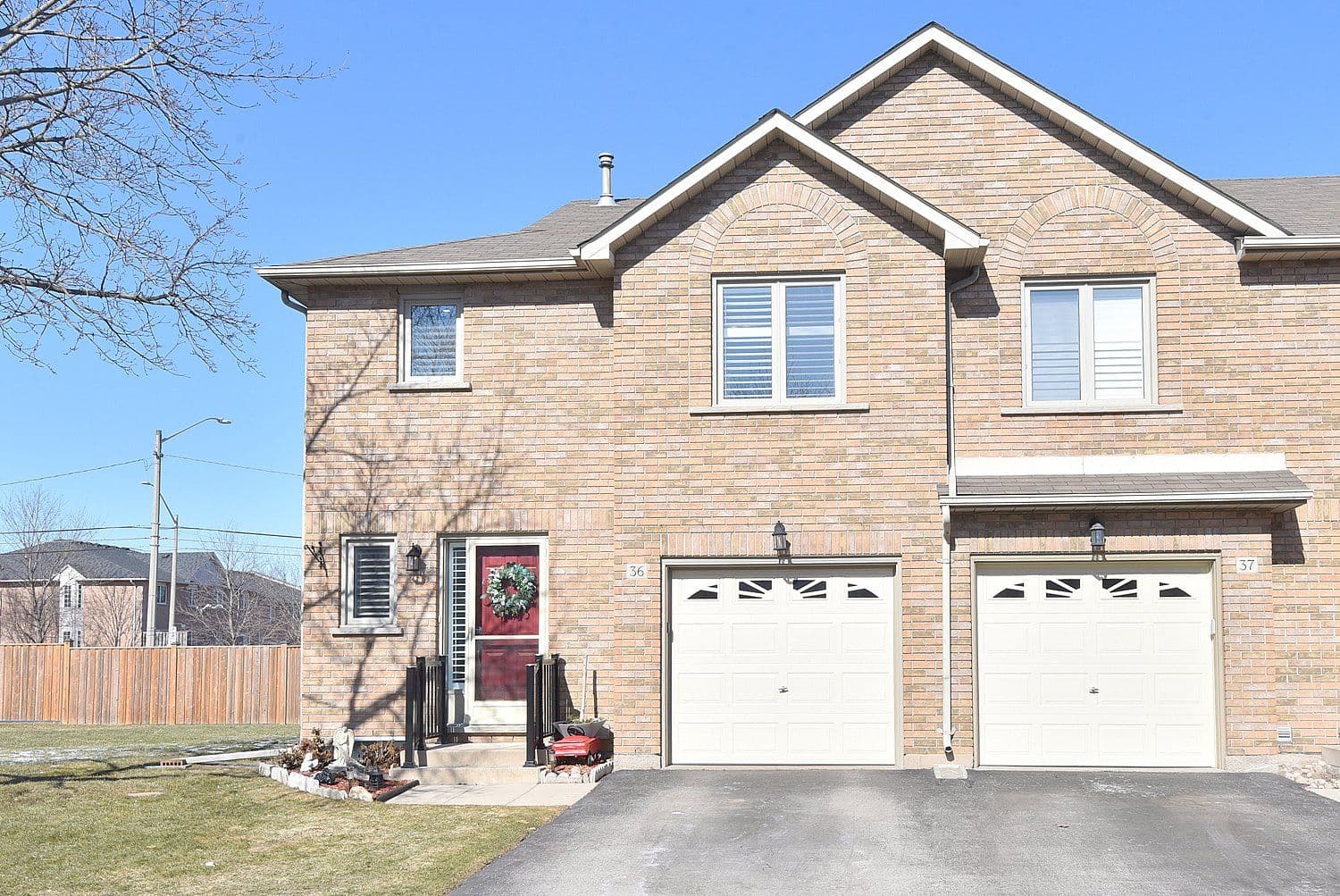 2774 King Street E 36, Hamilton, ON L8G 1J4