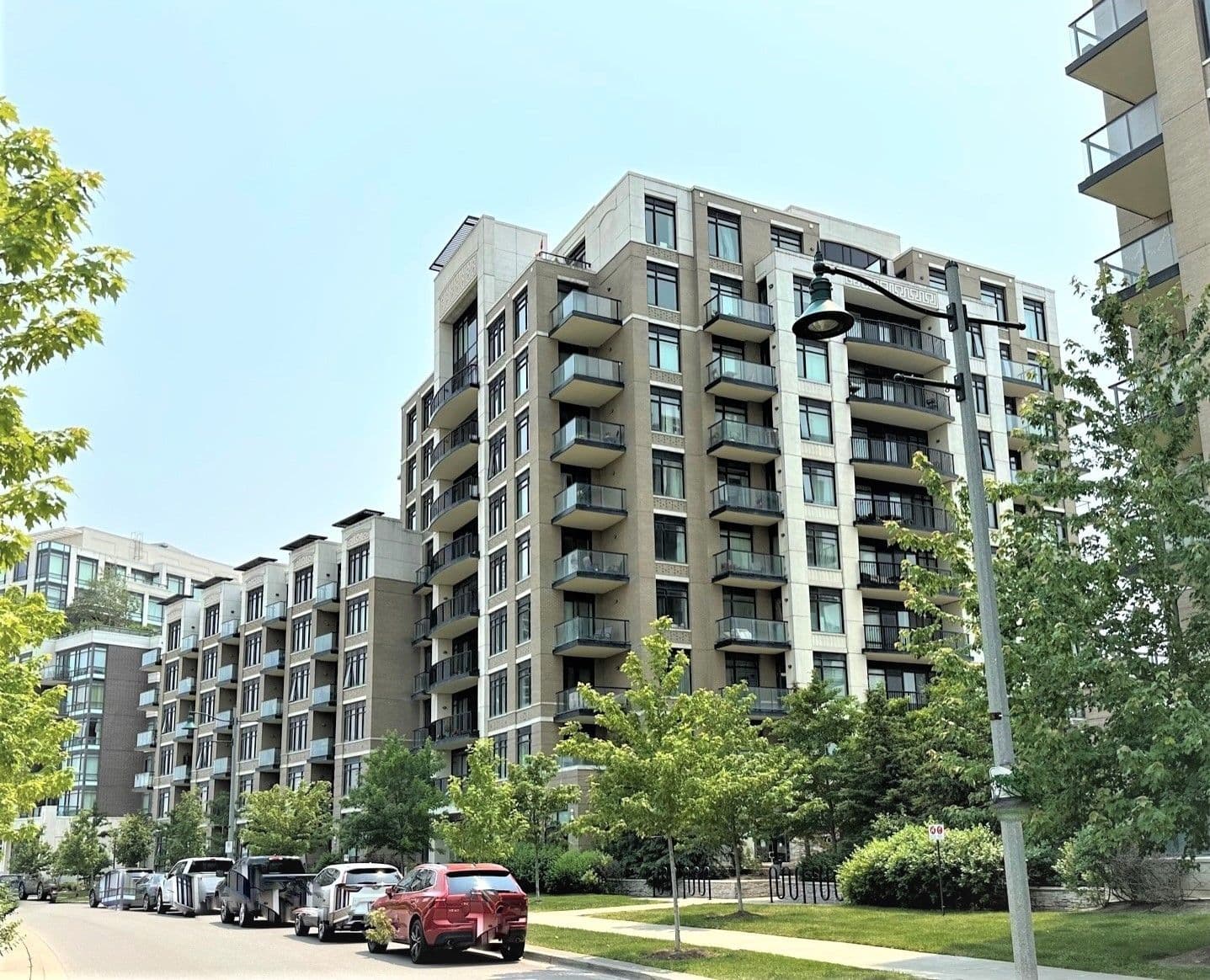 111 Upper Duke Crescent 417, Markham, ON L6G 0C8