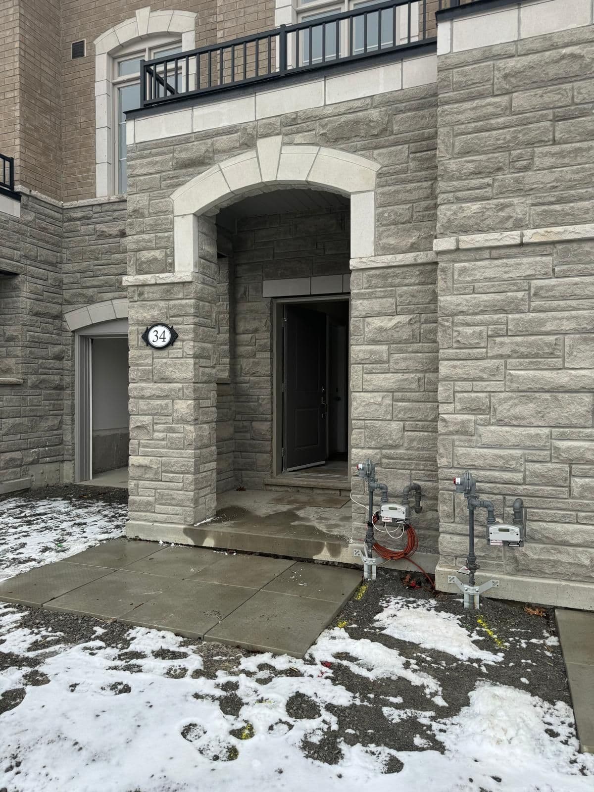 34 Coote Court, Pickering, ON L1T 0P5