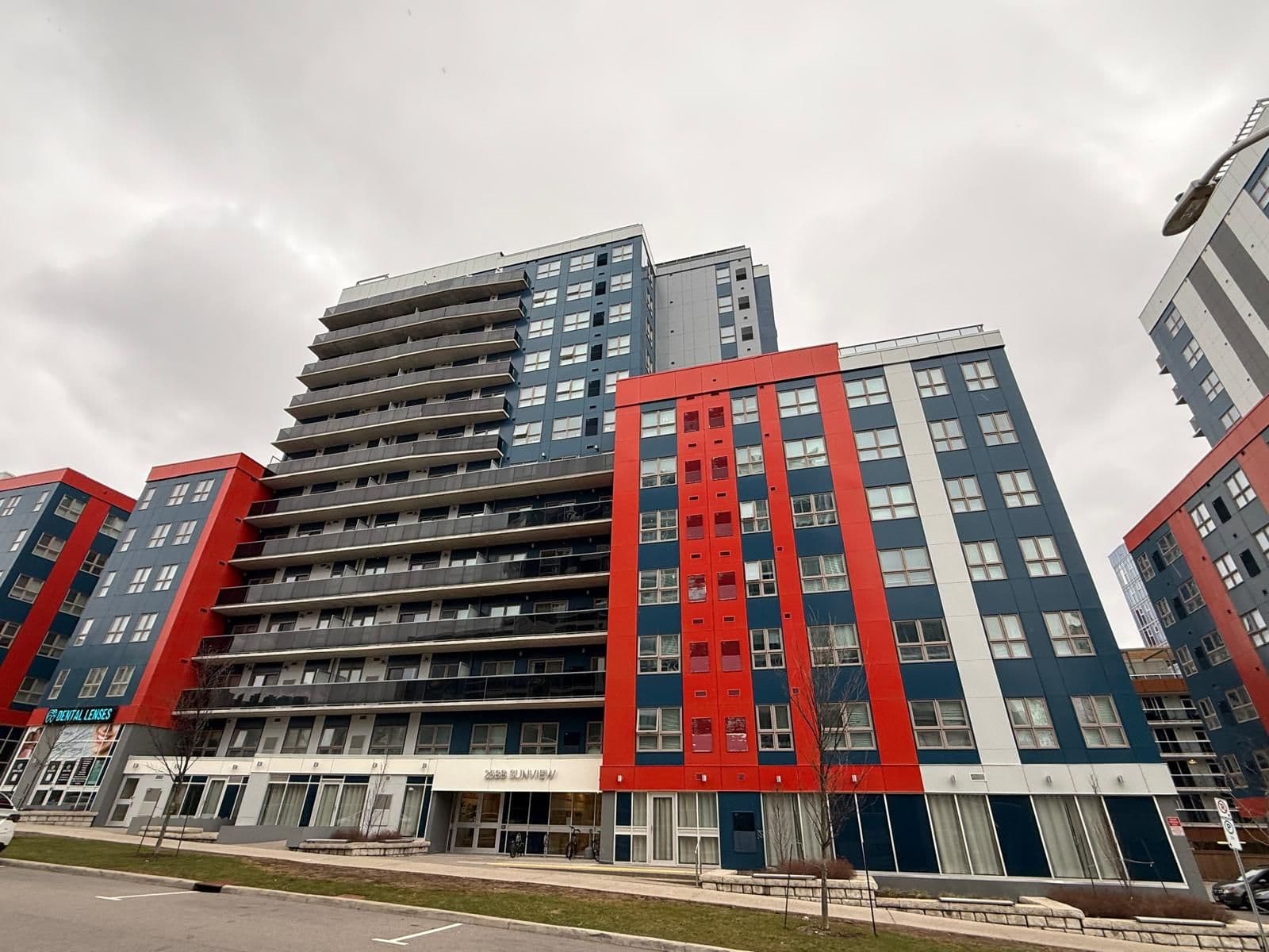 258B Sunview Street 2111, Waterloo, ON N2L 3V9