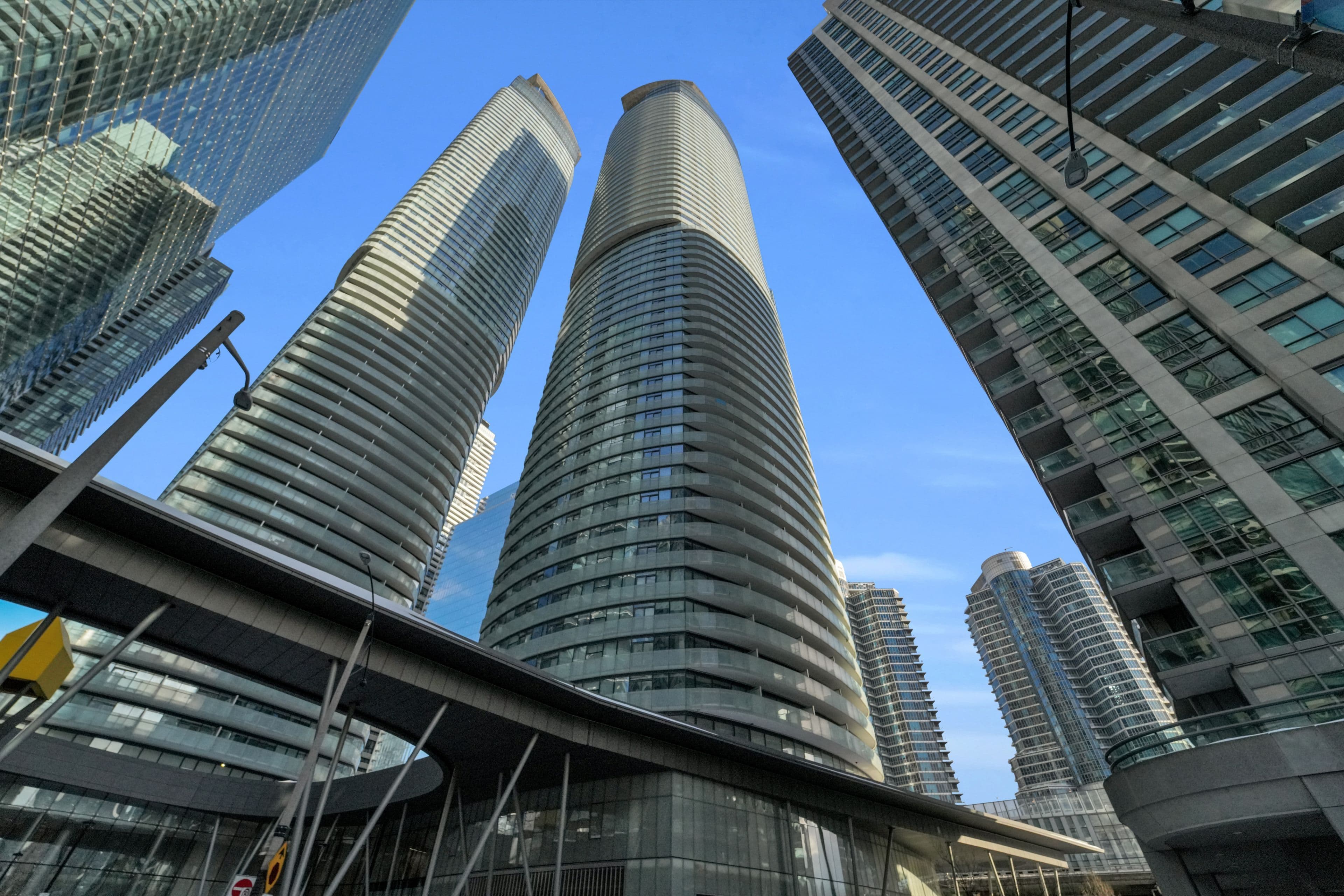 12 York Street 2307, Toronto C01, ON M5J 0A9