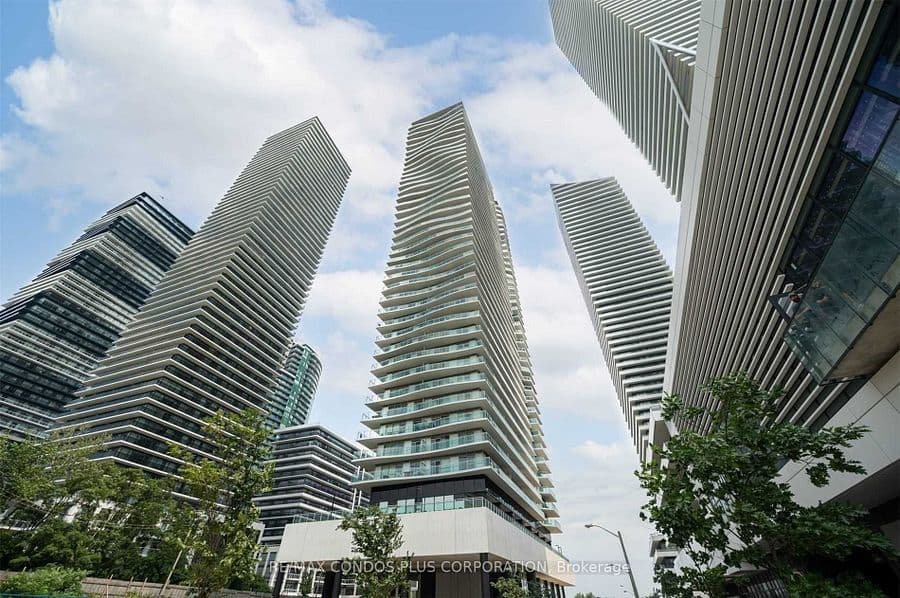 33 Shore Breeze Drive 3805, Toronto W06, ON M8V 0G1