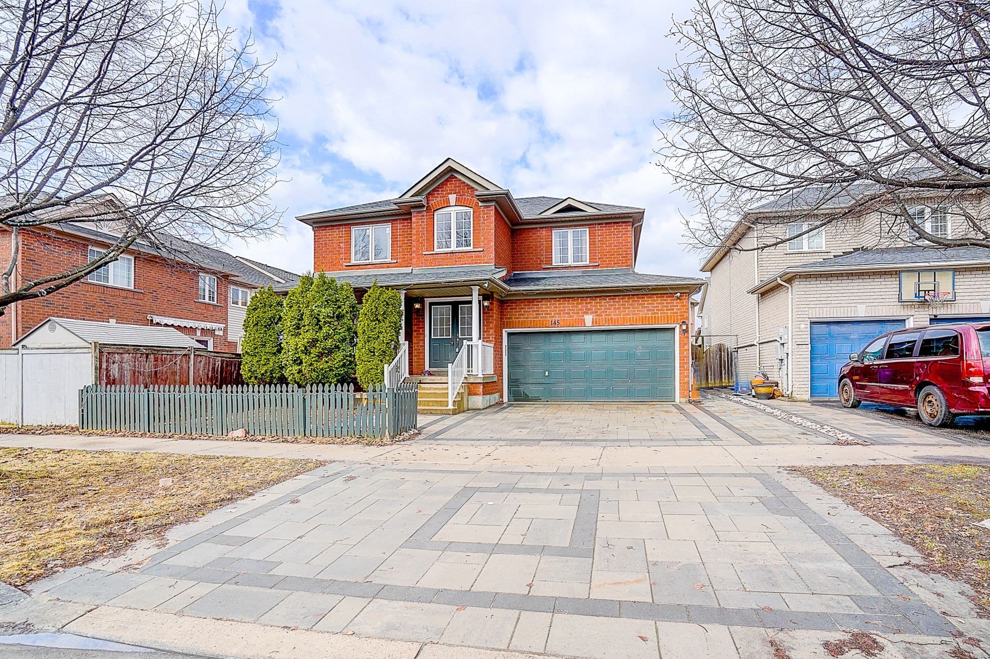 145 Glasgow Crescent, Georgina, ON L4P 4B1