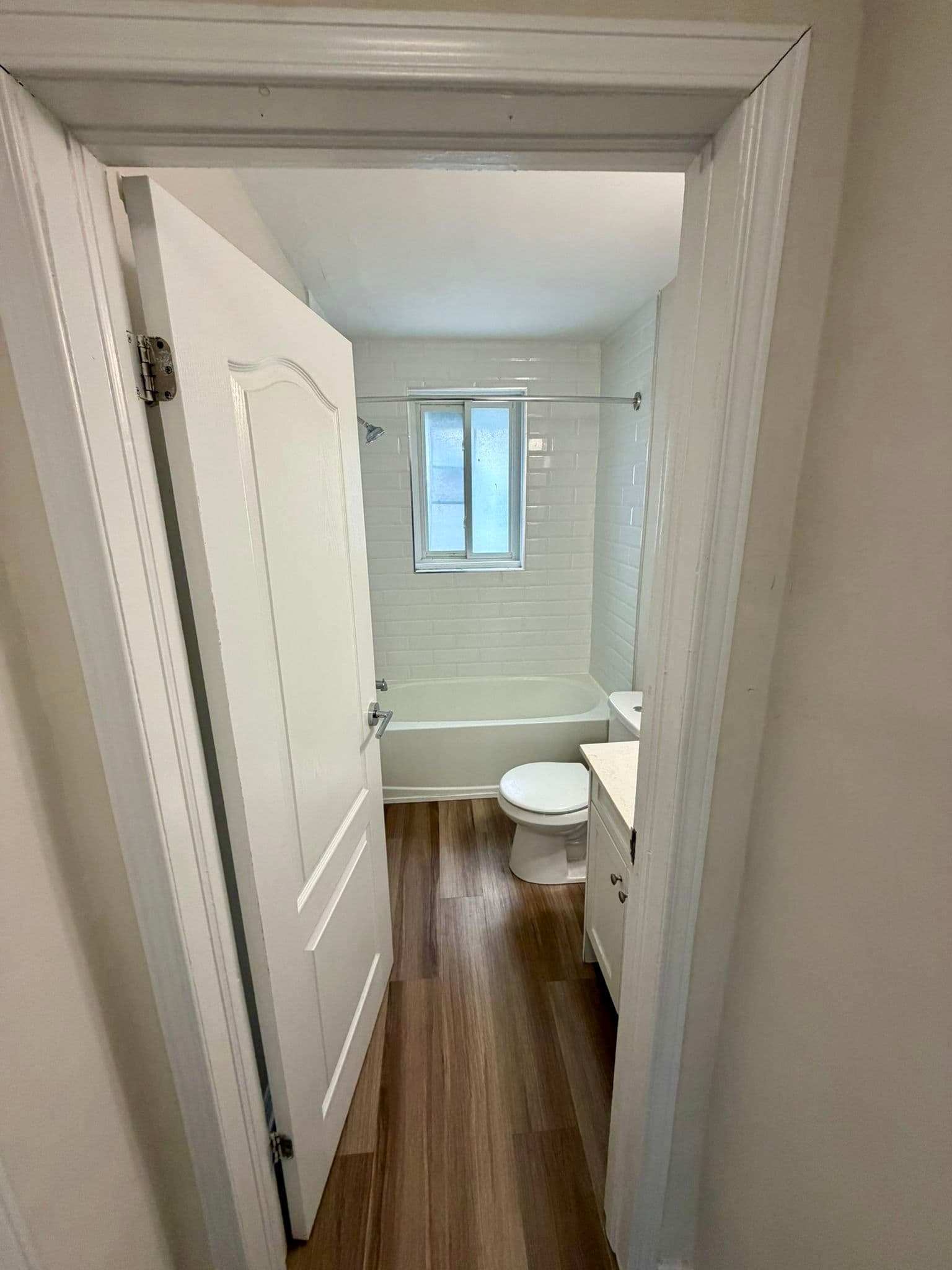 10 Croswaite Avenue S 1, Hamilton, ON L8K 2T8