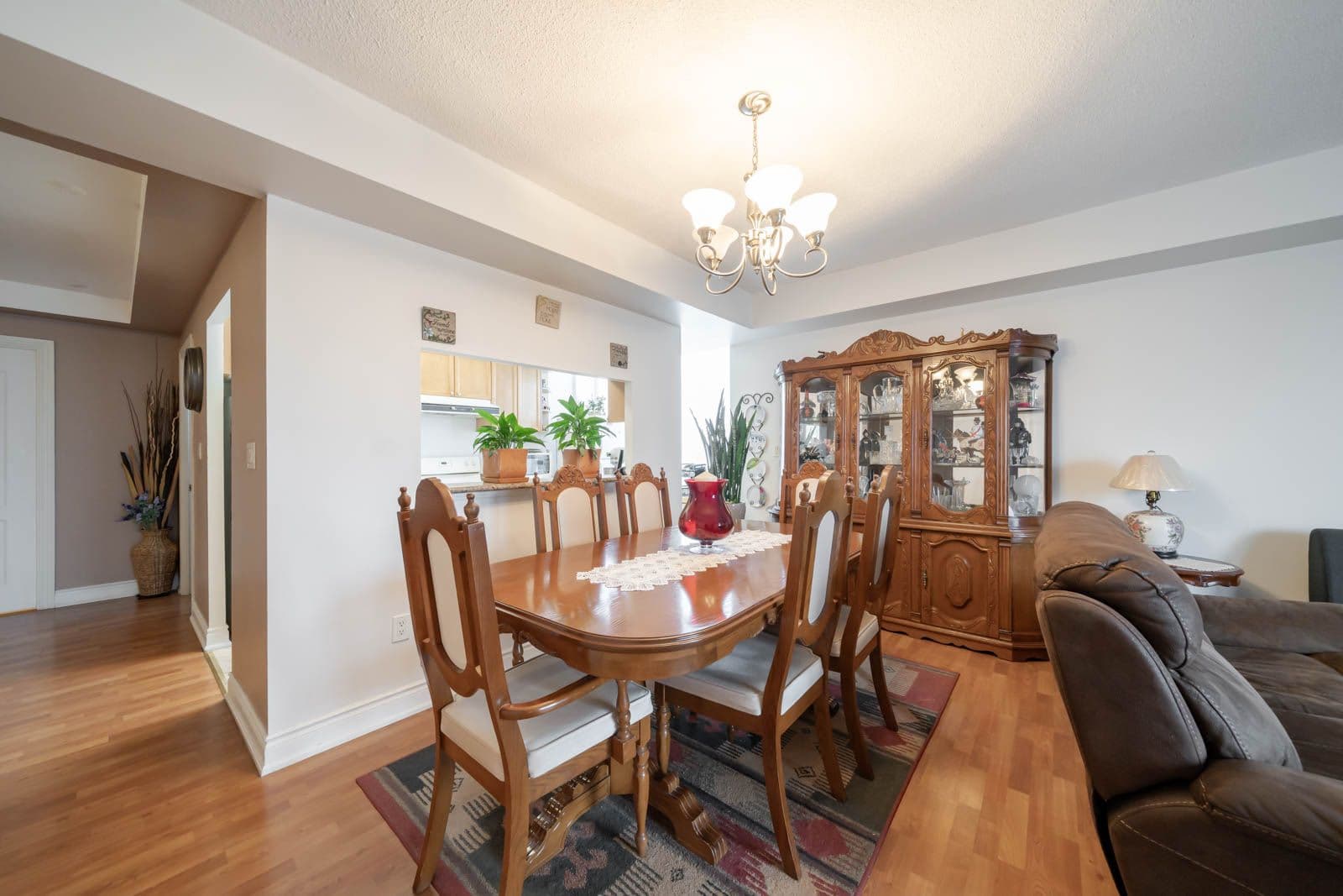 2088 Lawrence Avenue W 609, Toronto W04, ON M9N 3Z9