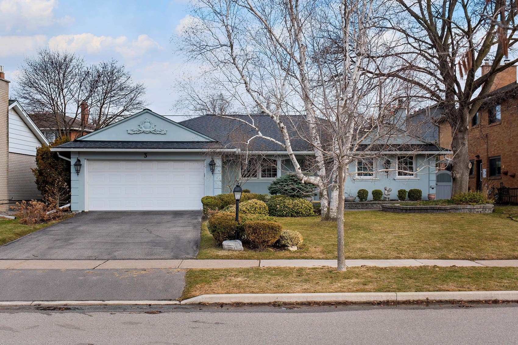 3 Conifer Drive, Toronto W08, ON M9C 1X3