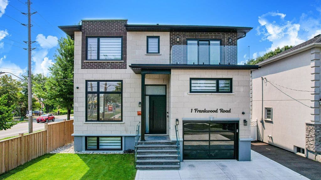 1 Frankwood Road, Toronto W07, ON M8Z 1Y8