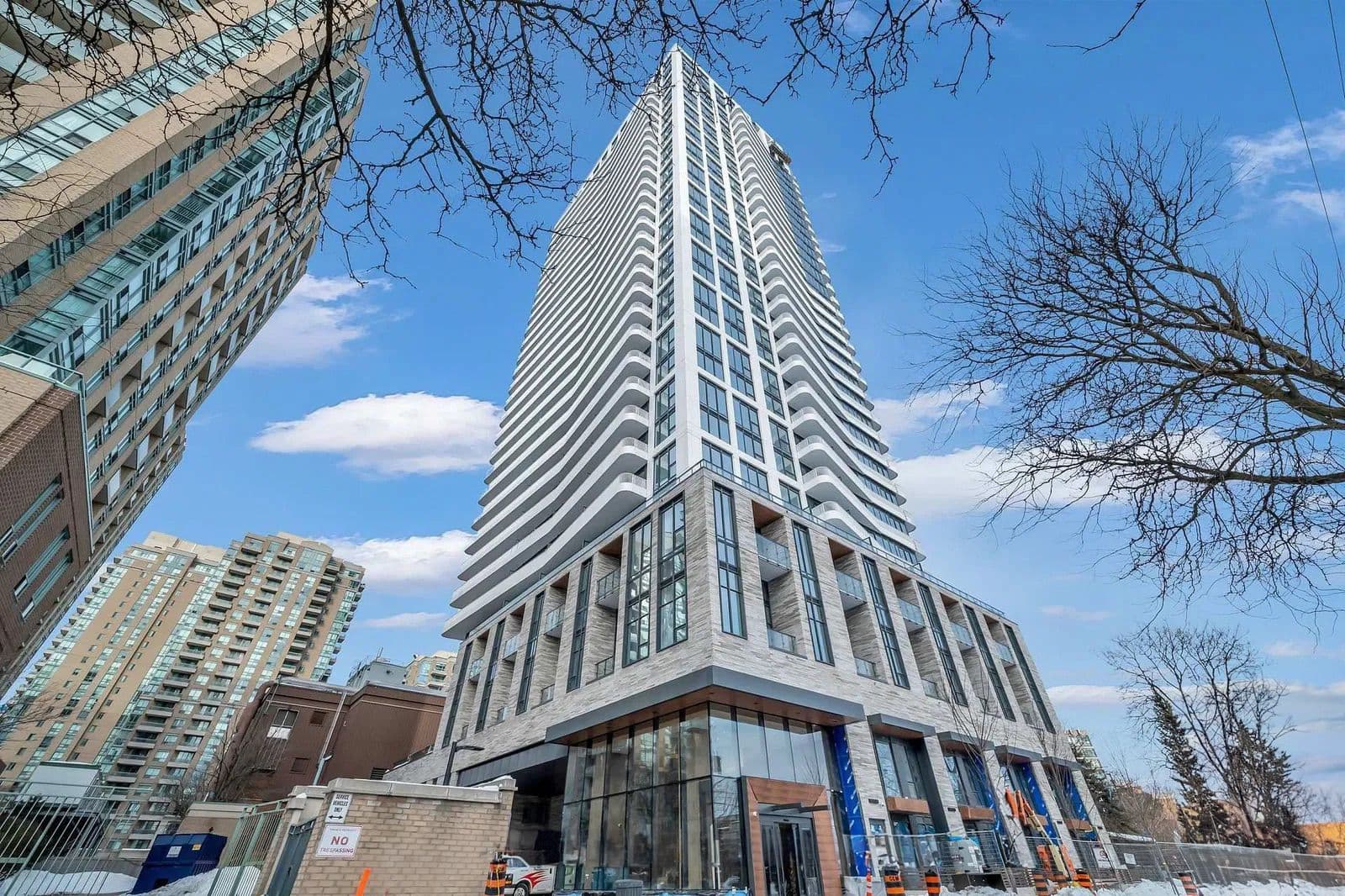 36 Olive Avenue 305, Toronto C14, ON M2N 4P9