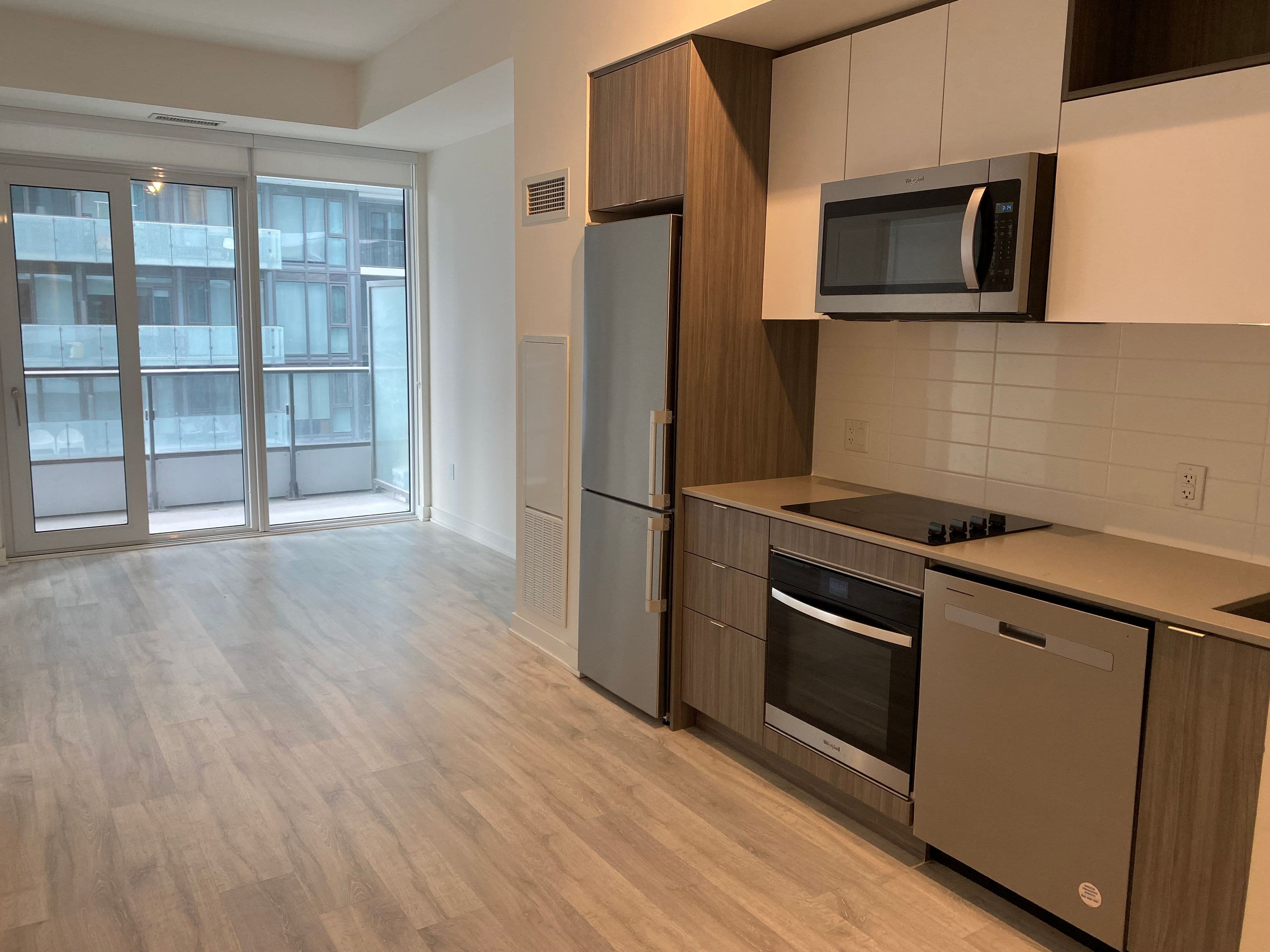 70 Princess Street 1727, Toronto C08, ON M5A 0X6