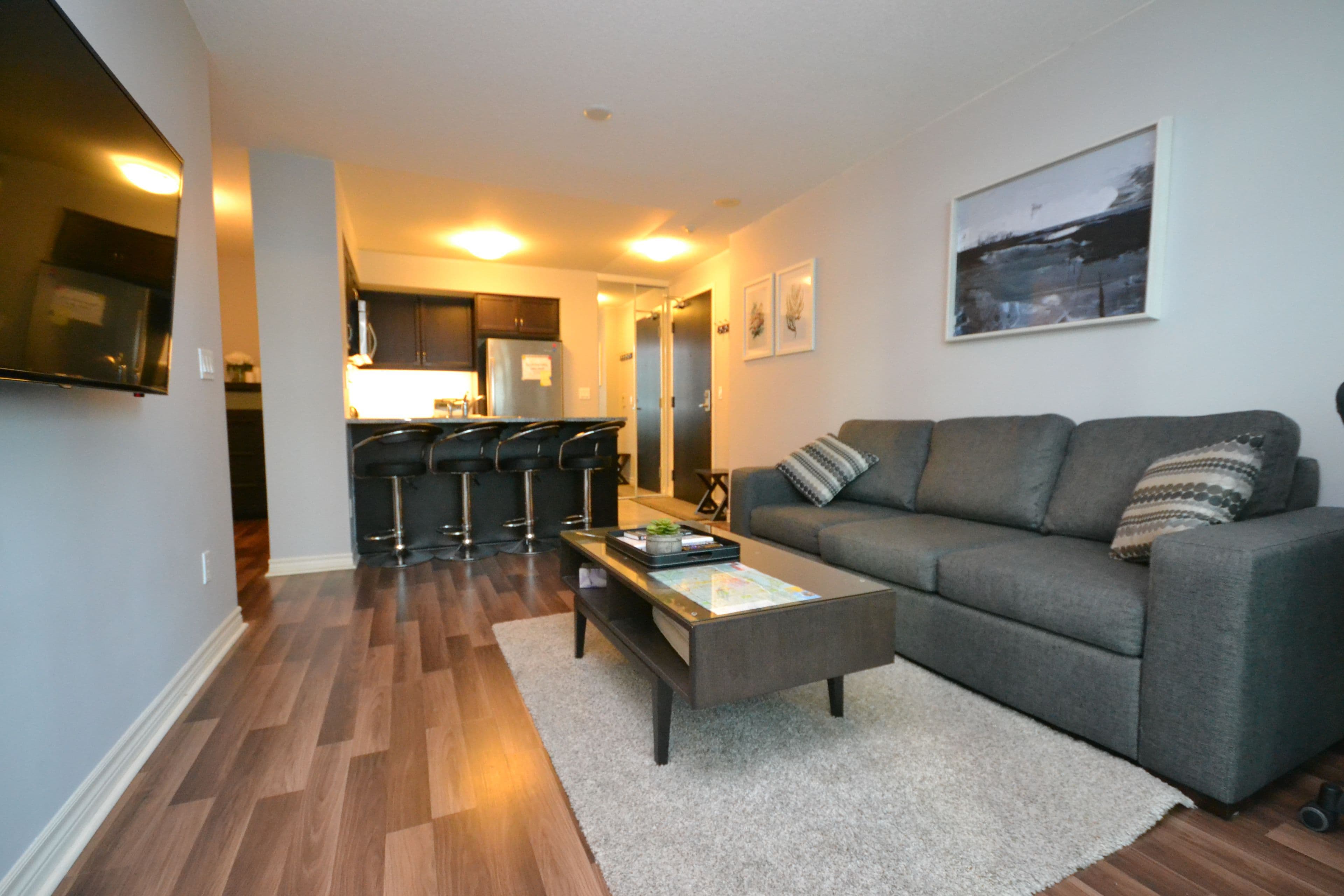 19 Grand Trunk Crescent 1507, Toronto C01, ON M5J 3A4