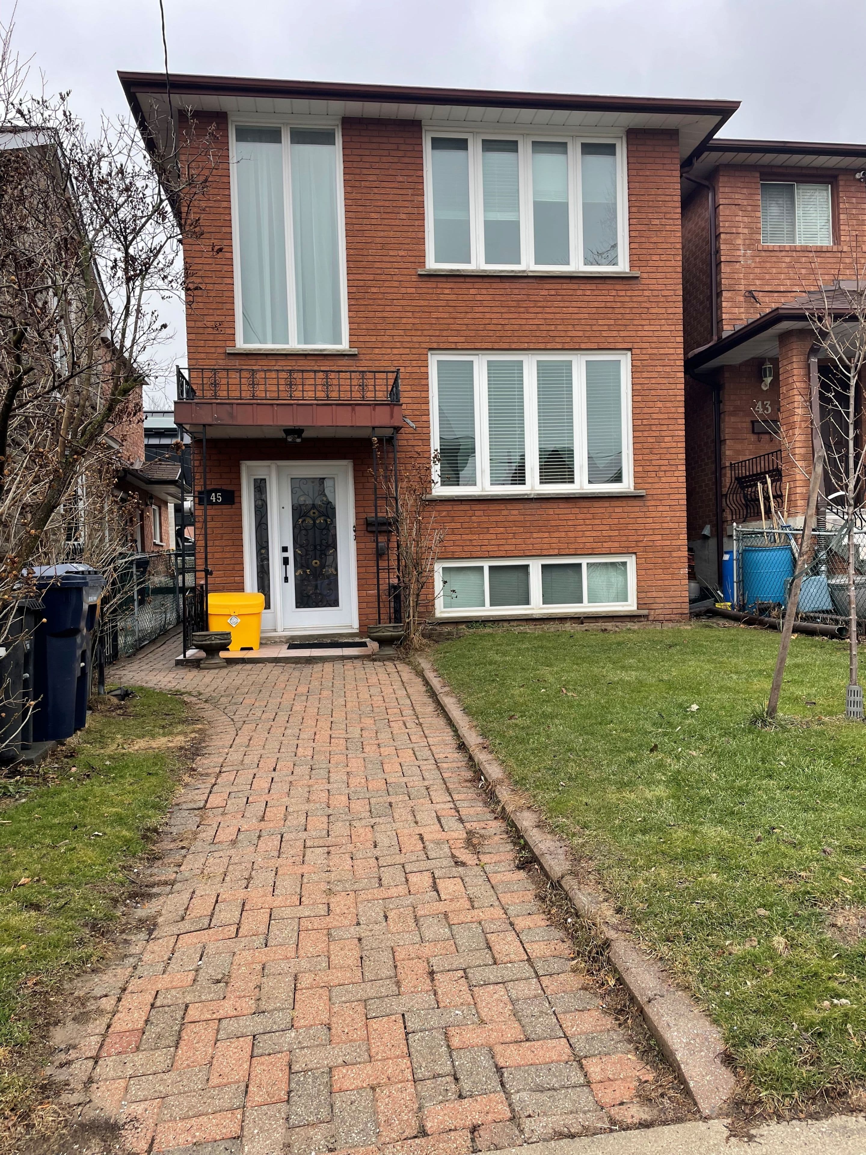 45 Lapp Street Lower, Toronto W03, ON M6N 3W5