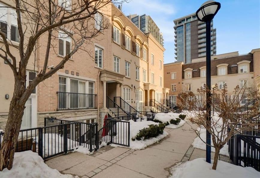 38 Western Battery Road 610, Toronto C01, ON M6K 3N9