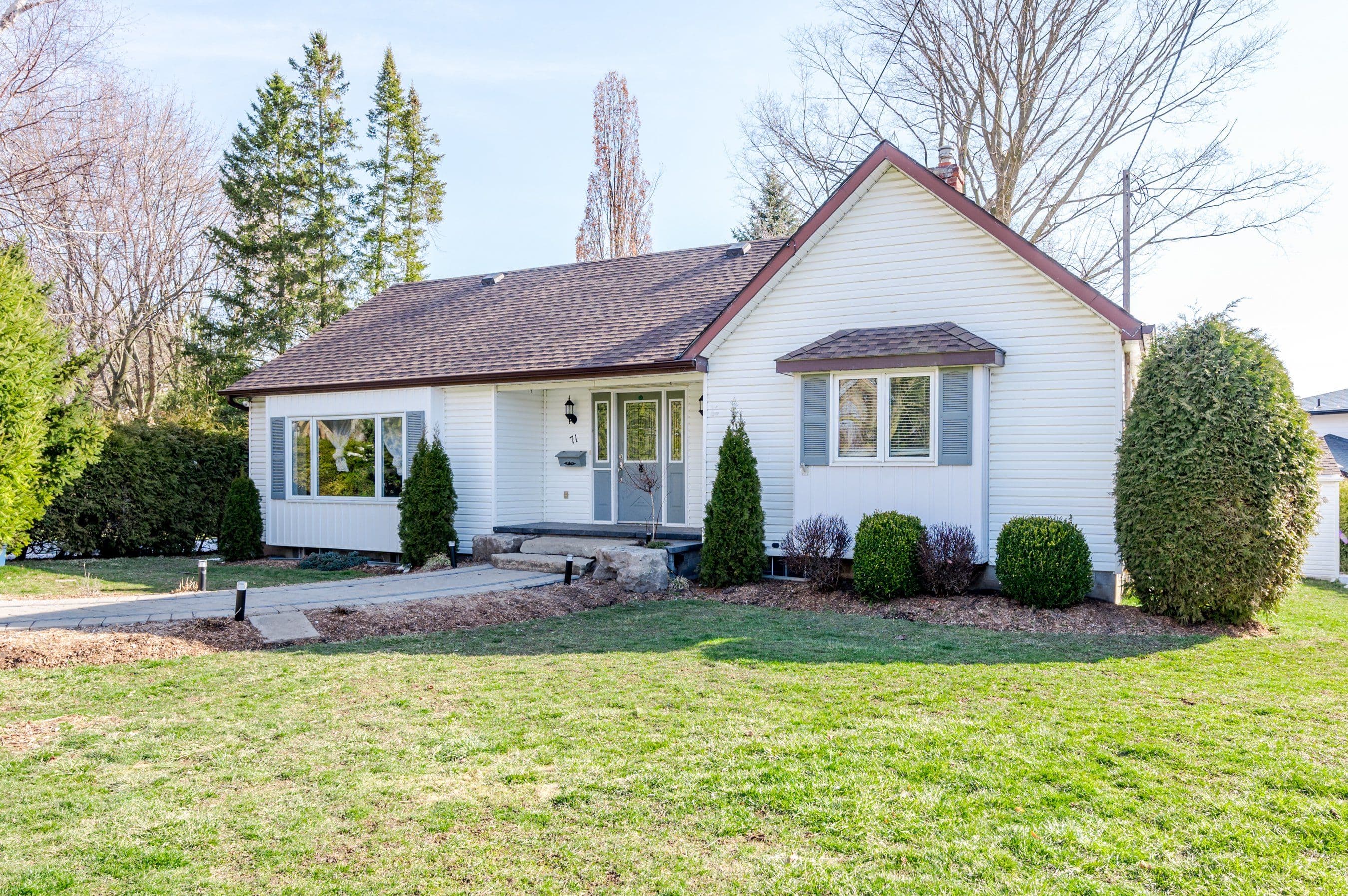 71 High Street, Clarington, ON L1C 3B2