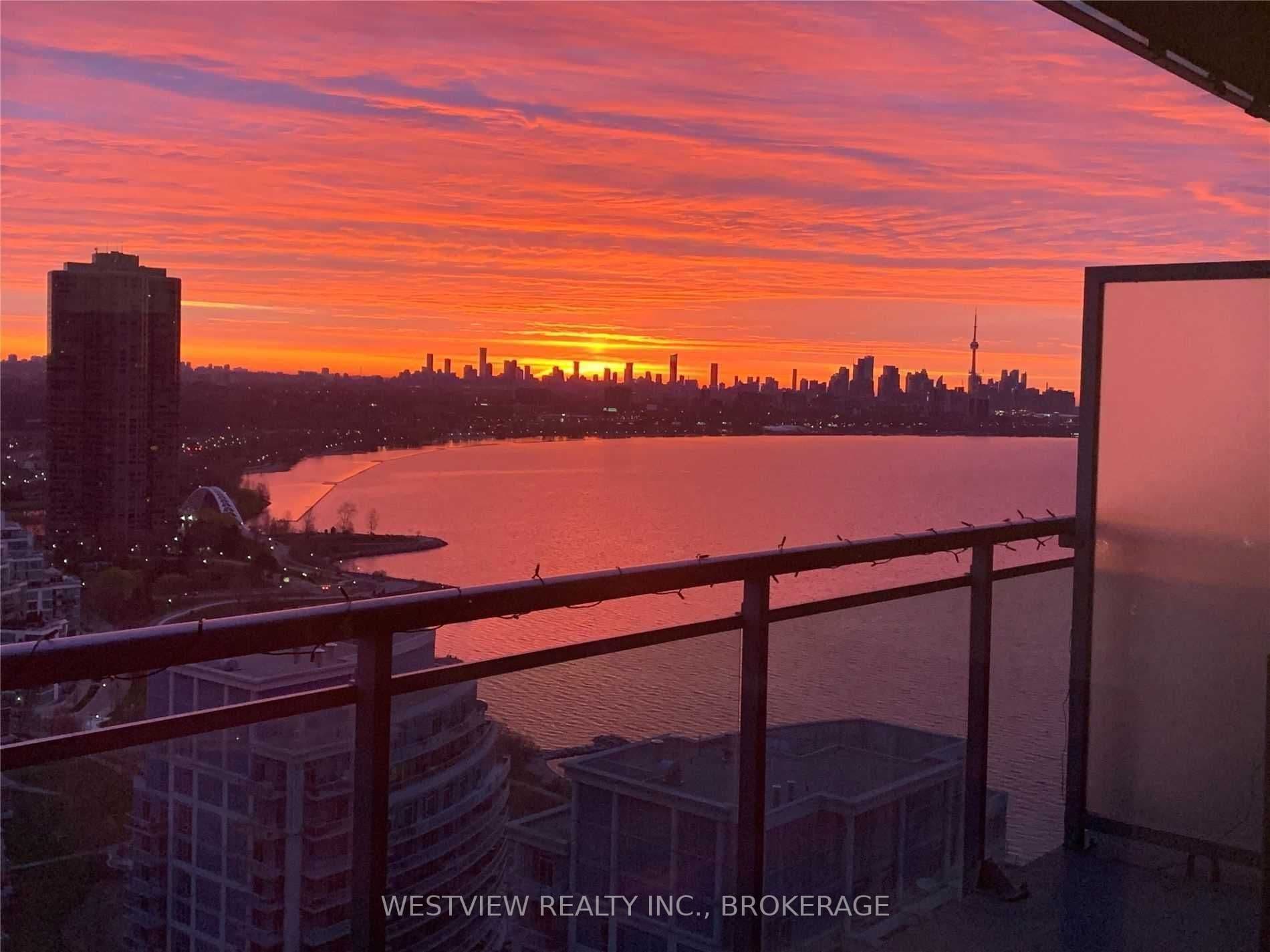 16 Brookers Lane 2606, Toronto W06, ON M8V 0A5