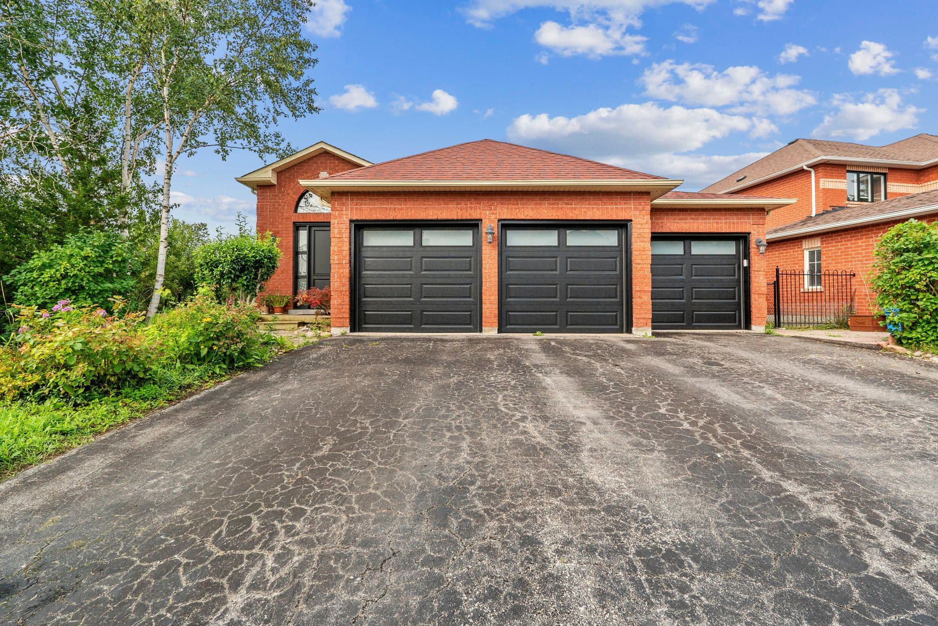 1906 Webster Boulevard W, Innisfil, ON L9S 2A6